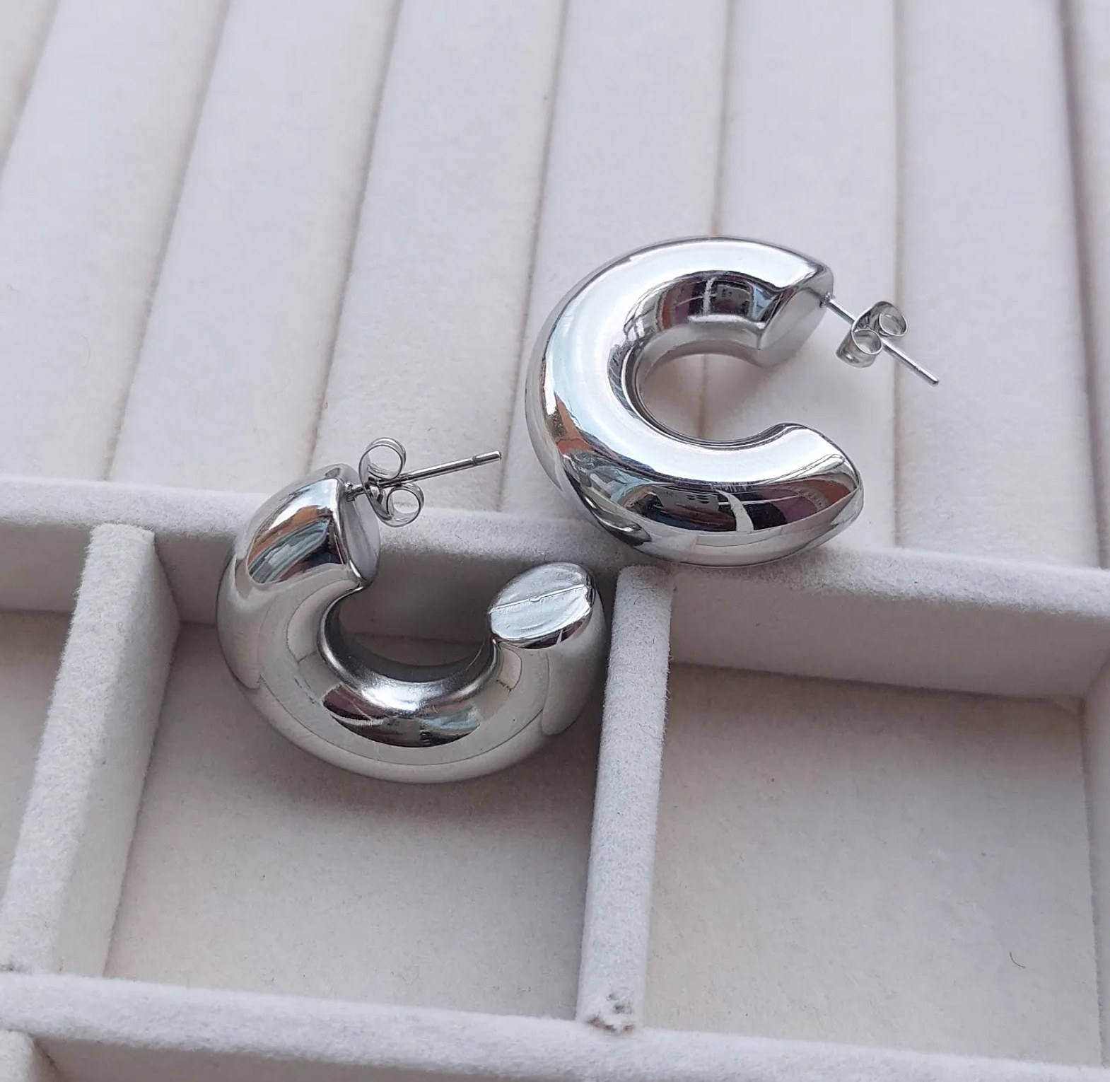 Silver C Hoop image
