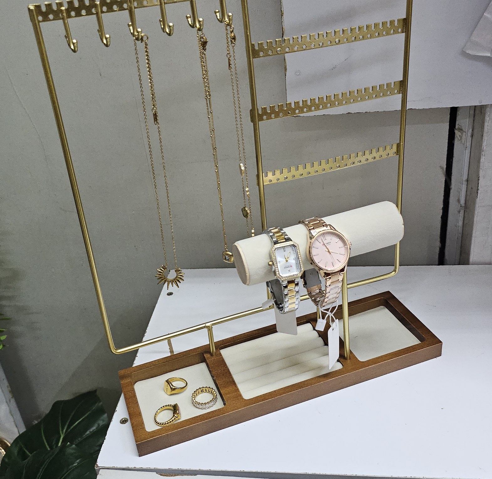 Gold jewelry rack  image
