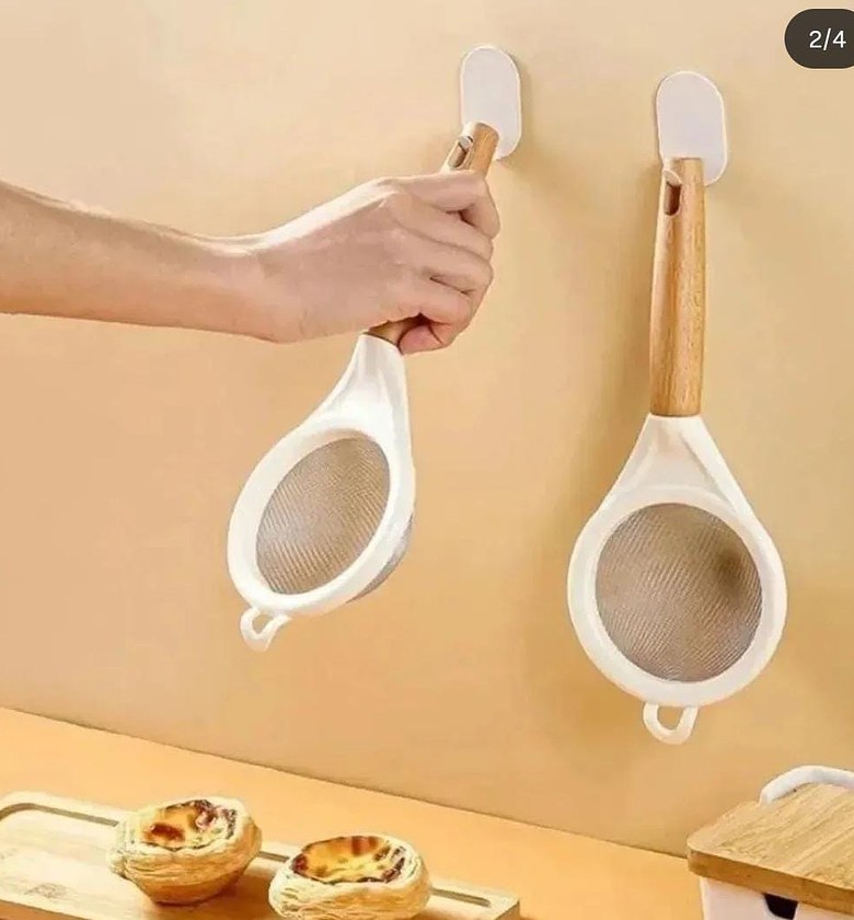 Wooden handle stainless steel fine mesh sieve/strainer image
