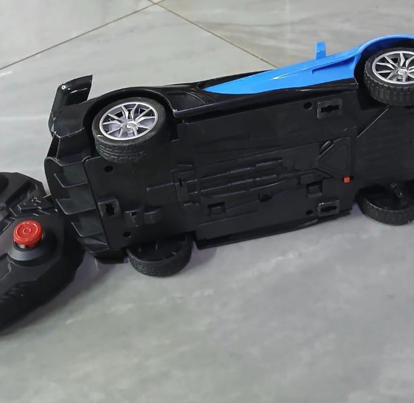 TOY CAR. Super Racing Car Remote Control  RC Toy Cars. IDEAL BIRTHDAY GIFT image