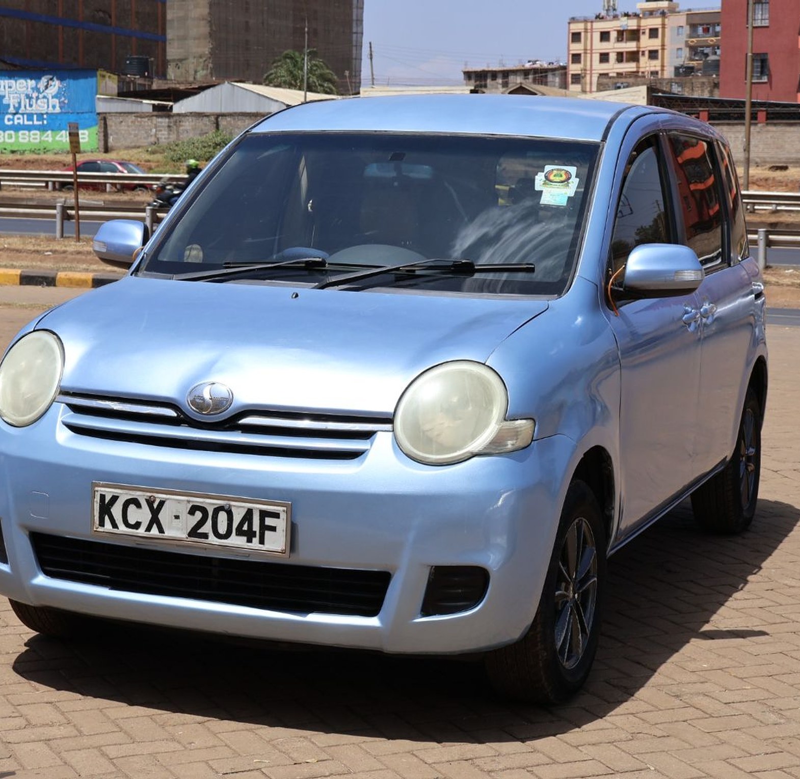 Toyota Sienta KCX, YOM 2012 Model,  Automatic, Rating 1500cc 7 Seater image