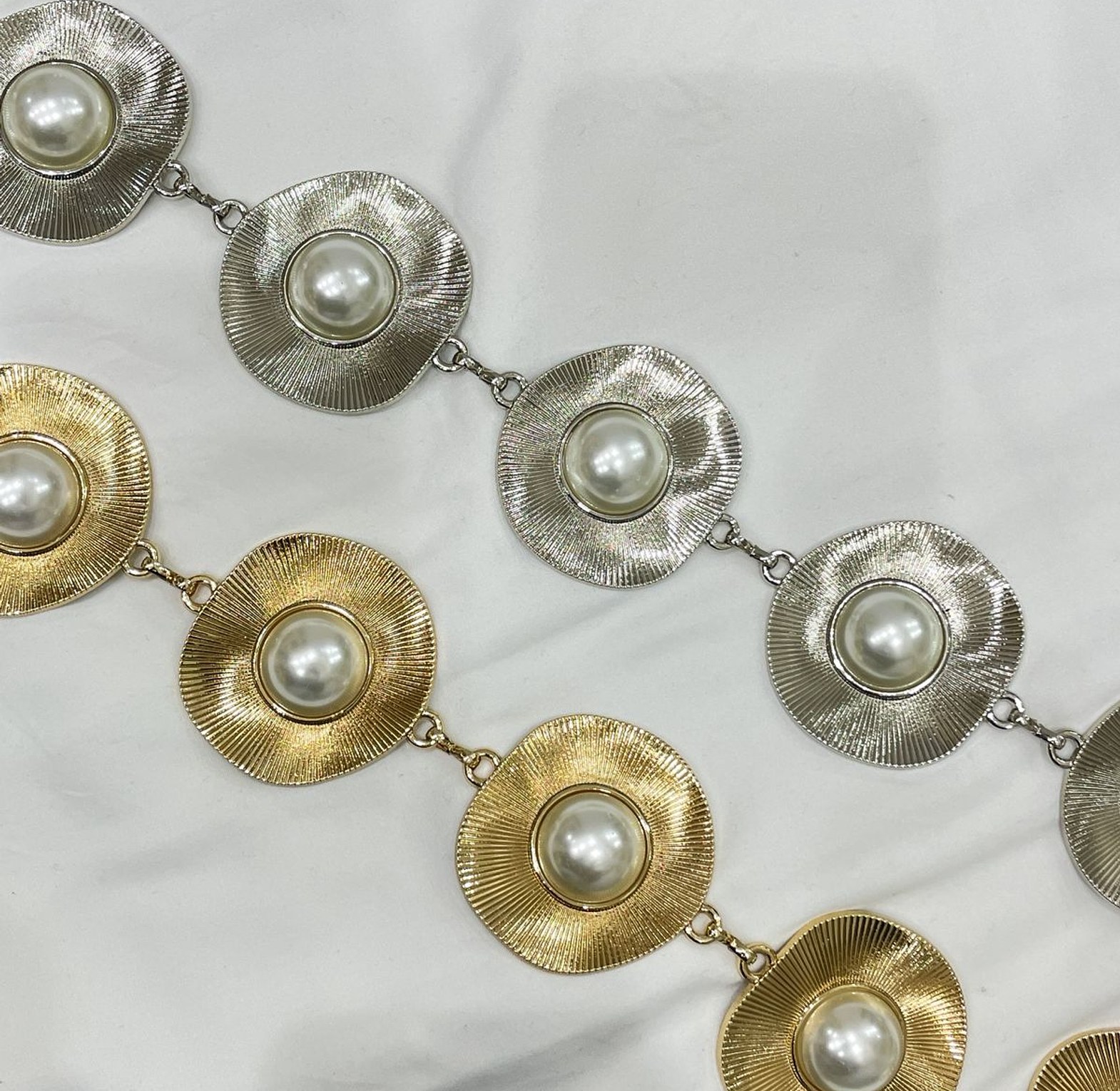 Sunburst Pearl Medallion Chain Belt image