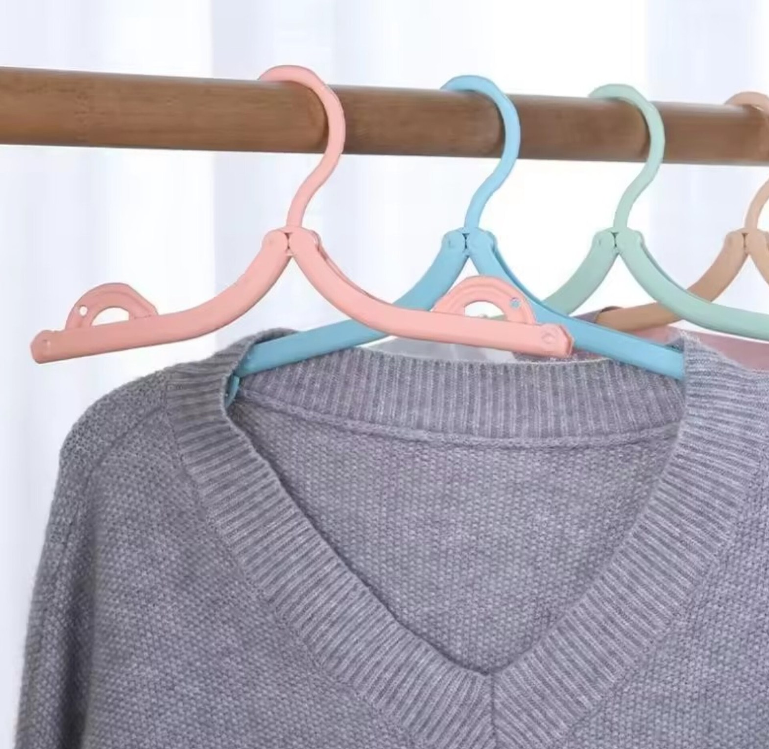Portable Folding Travel Clothes Hangers Space Saving Non-Slip Wardrobe Organizer Set image
