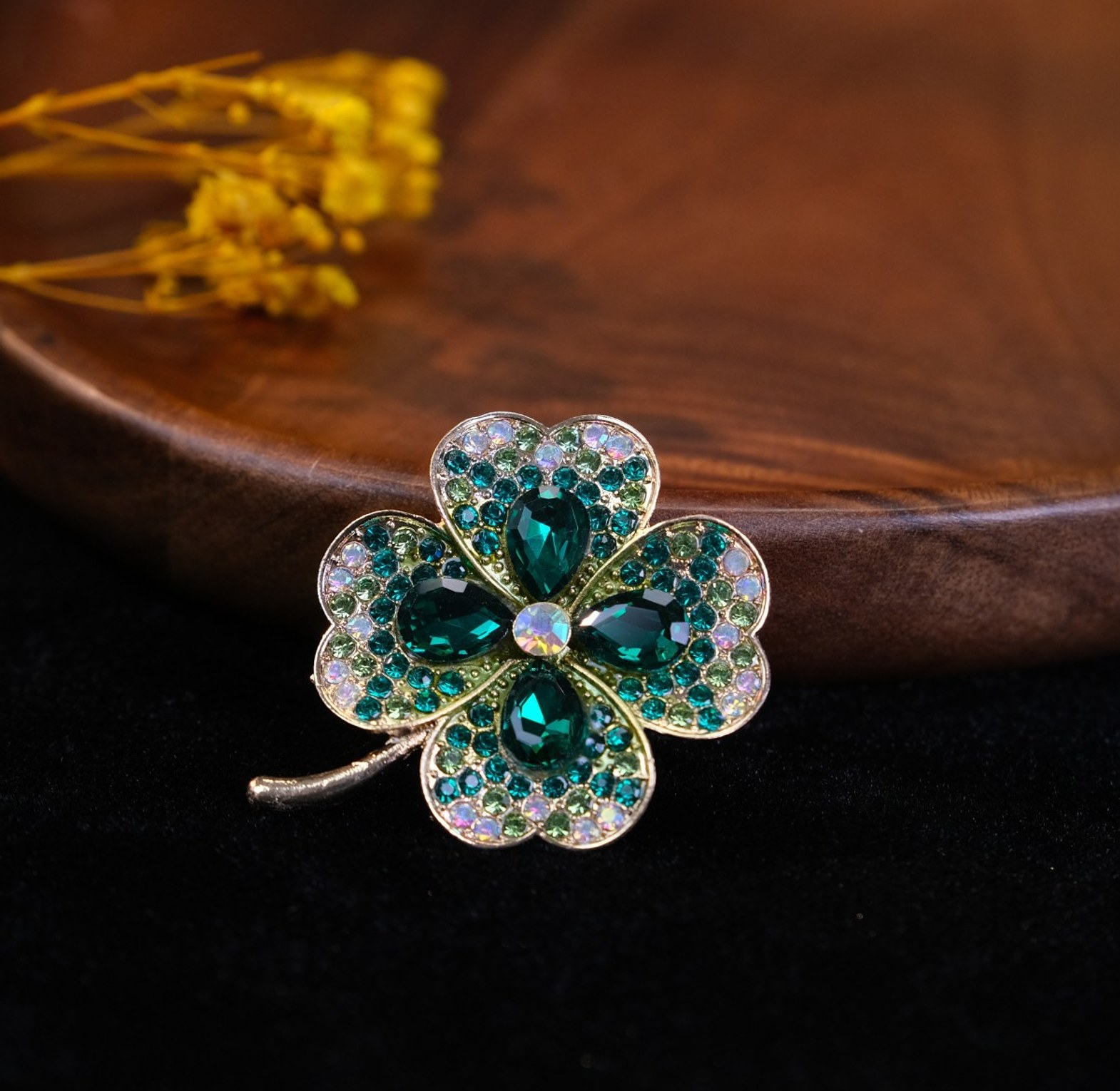 Floral brooch 06 image