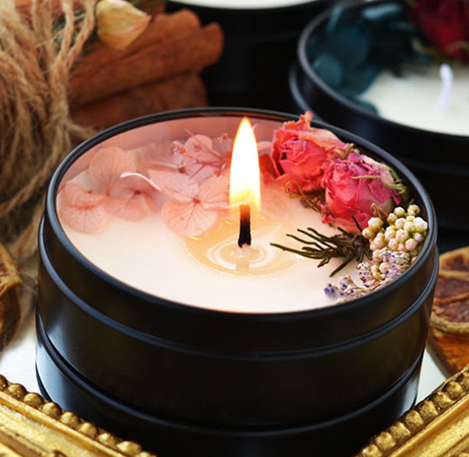 Black Tin Dried Fruit Flower Soy Wax Botanic Floral Scented Candles image