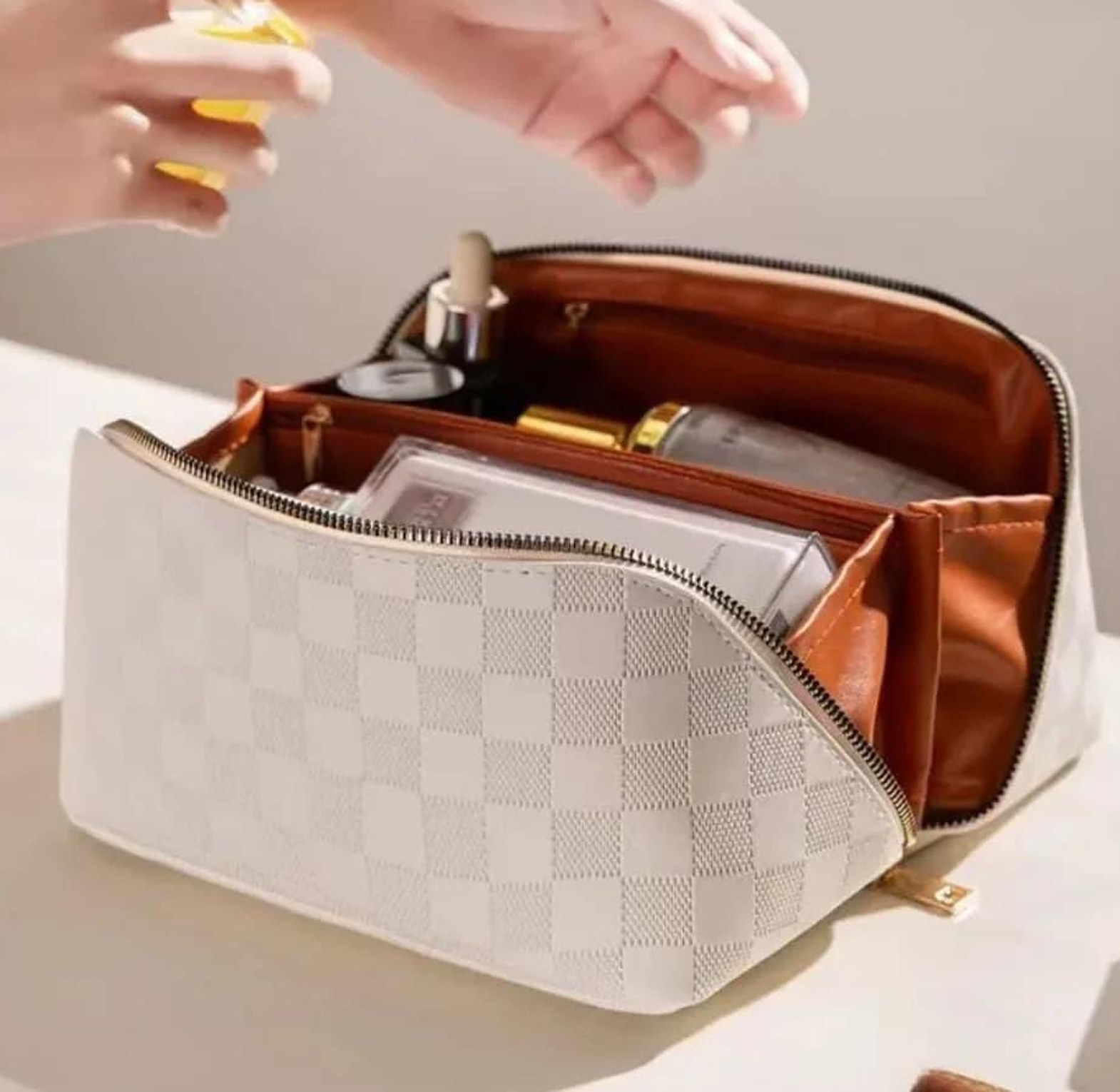 Cosmetic Bag  image