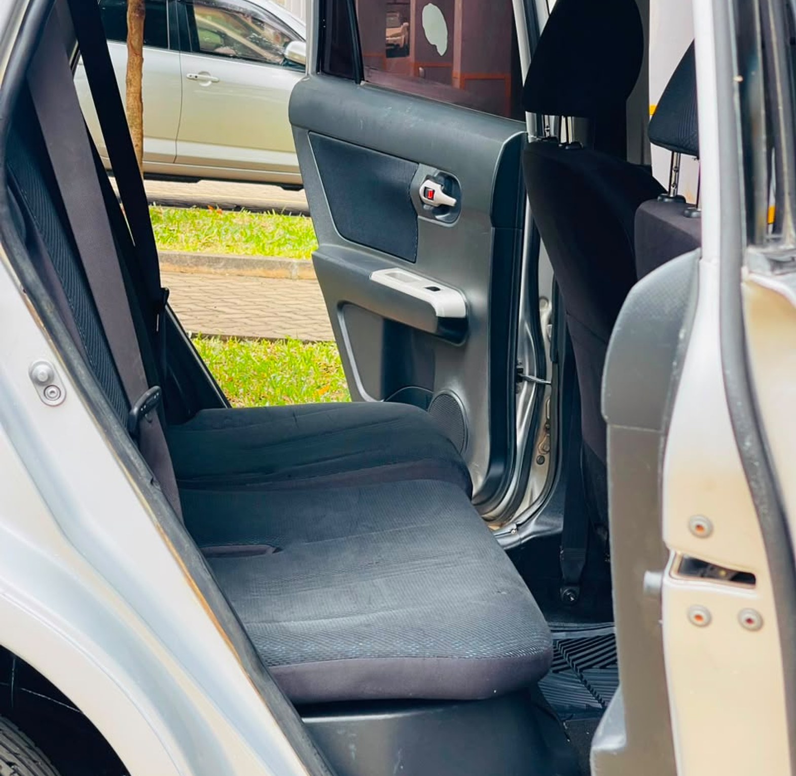 TOYOTA RUMION Asking 780,000 , Rating 1490cc 2010 model Brand New Tyres Android Pioneer Music System image