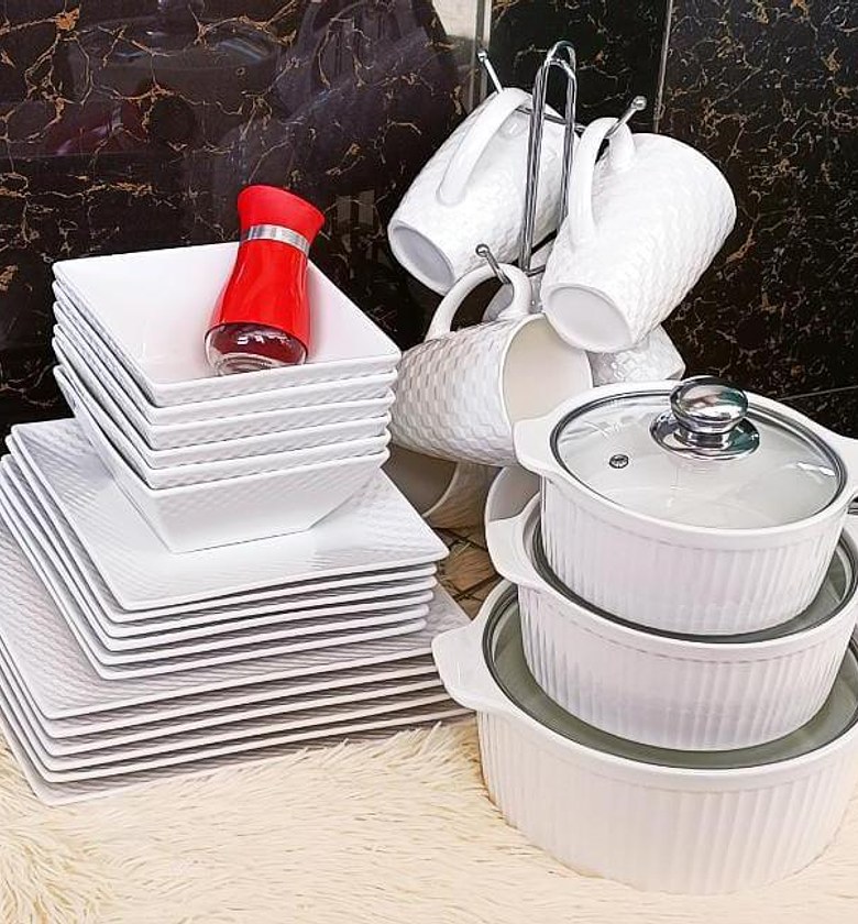 31 Pcs Dinner Sets  (6 Plates ,6 Side plates, 6 Bowls,6 Cups,3 Serving bowls ,3 Lids for the serving bowls,1 Salt shaker image