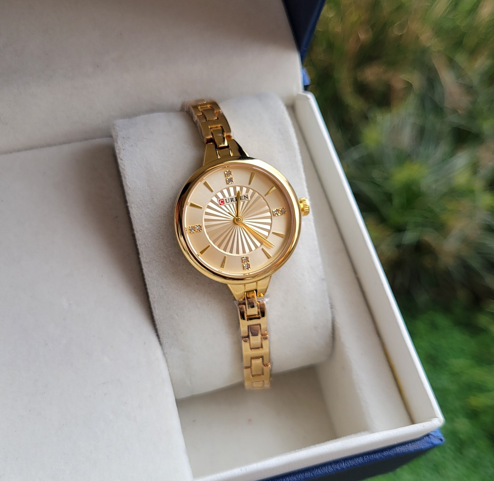 Curren watch image
