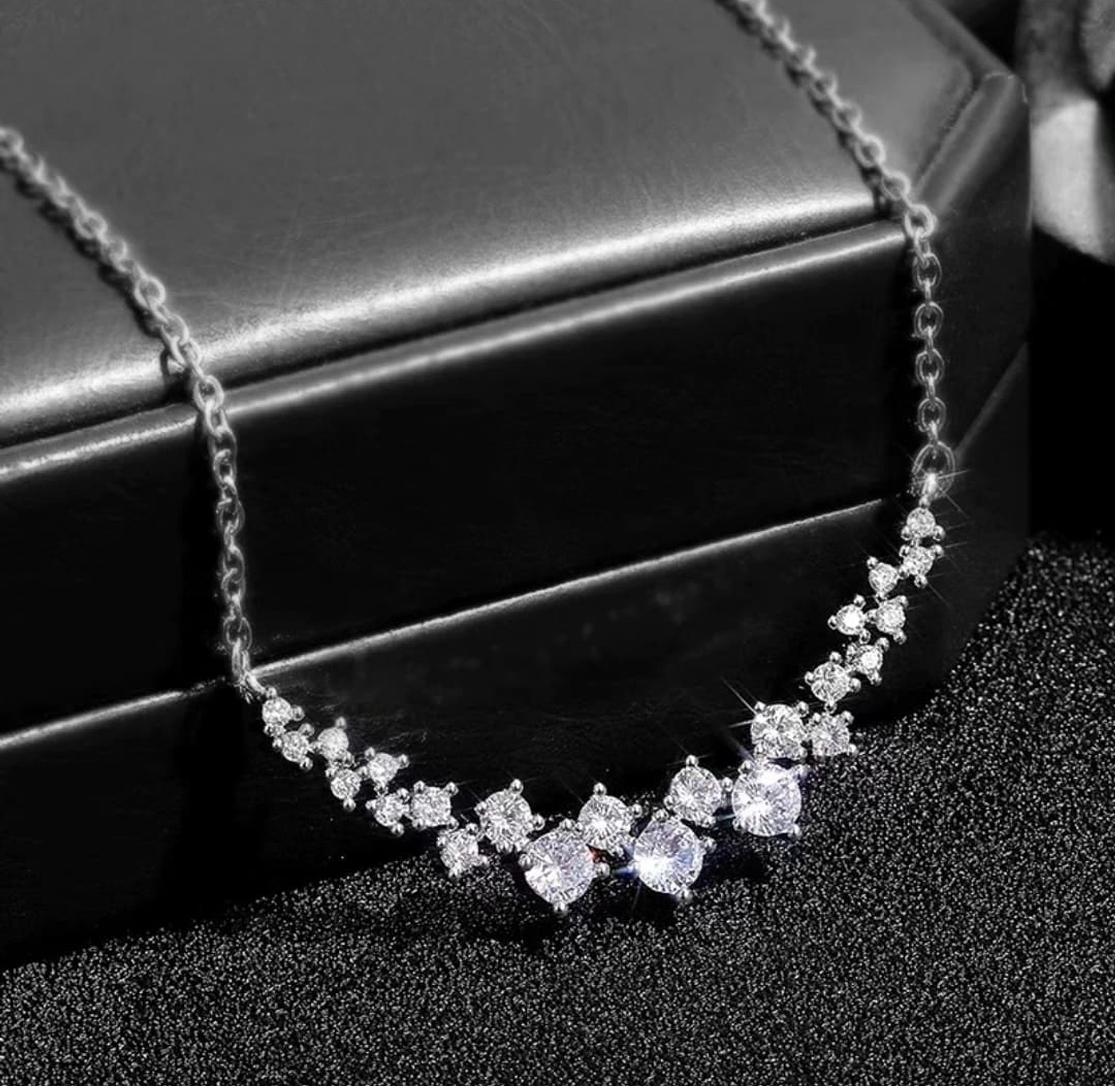 Watch & Jewelry Gift Set with watch, bracelet, necklace and earrings  image