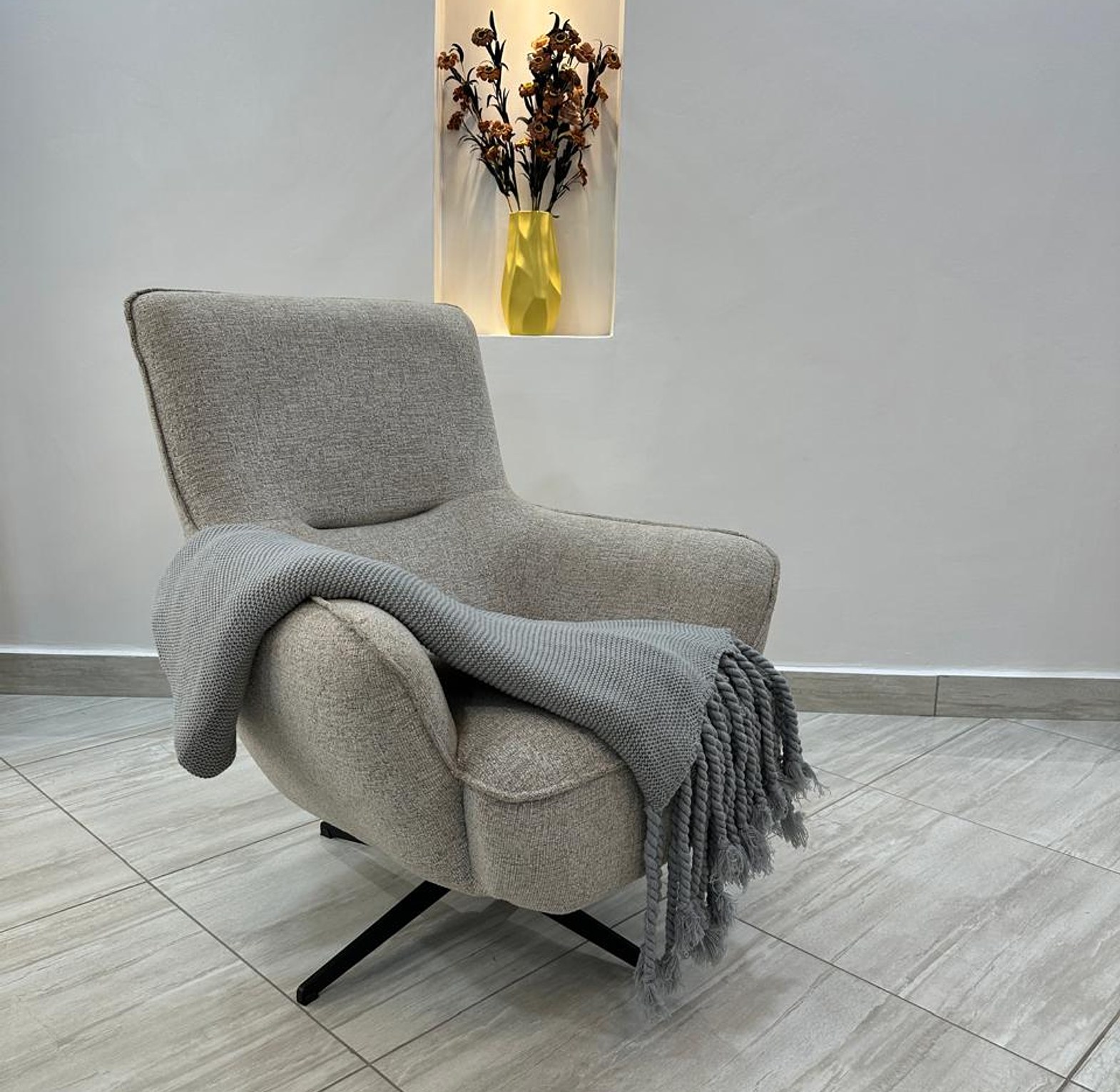 Knitted Throw Blanket with twisted tassles image