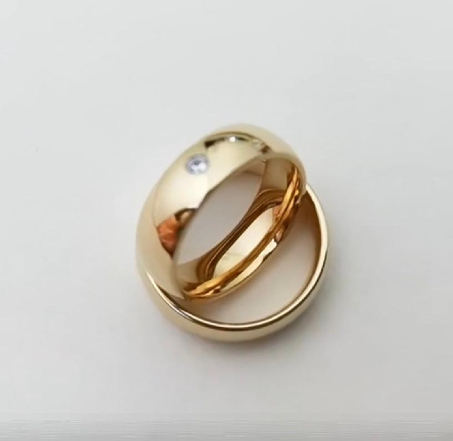 The Essence Solitaire Band image
