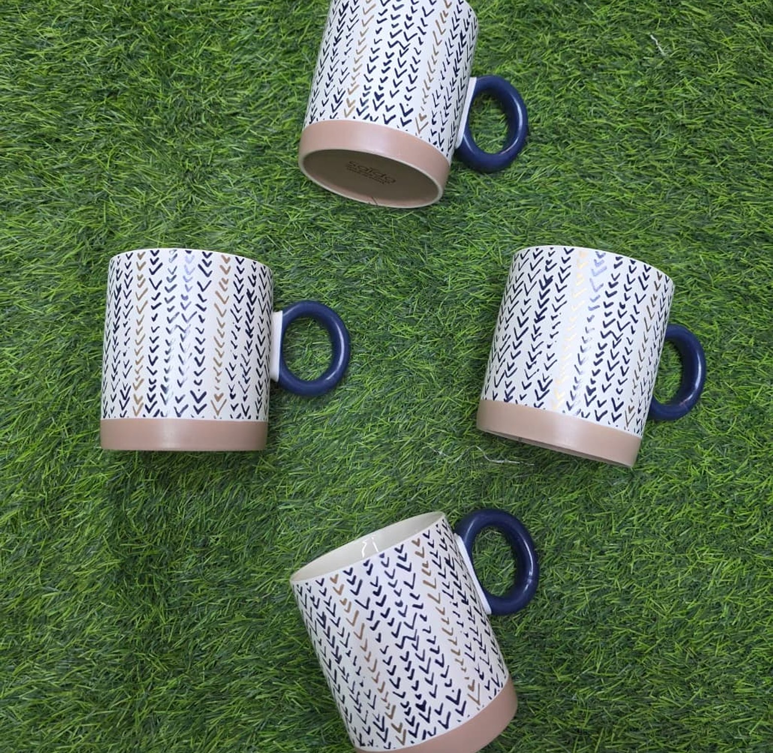 Nordic Hand-Printed Porcelain Mug – 400ml Retro Luxury Coffee Cup image