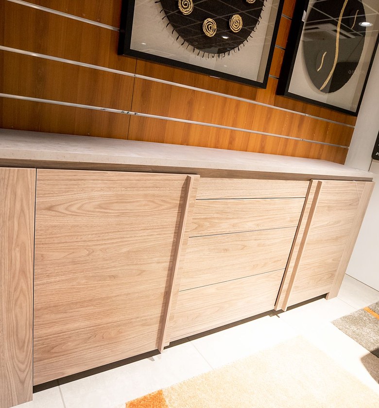 BUFFET ENFILADE 2 DOORS 3 DRAWERS image