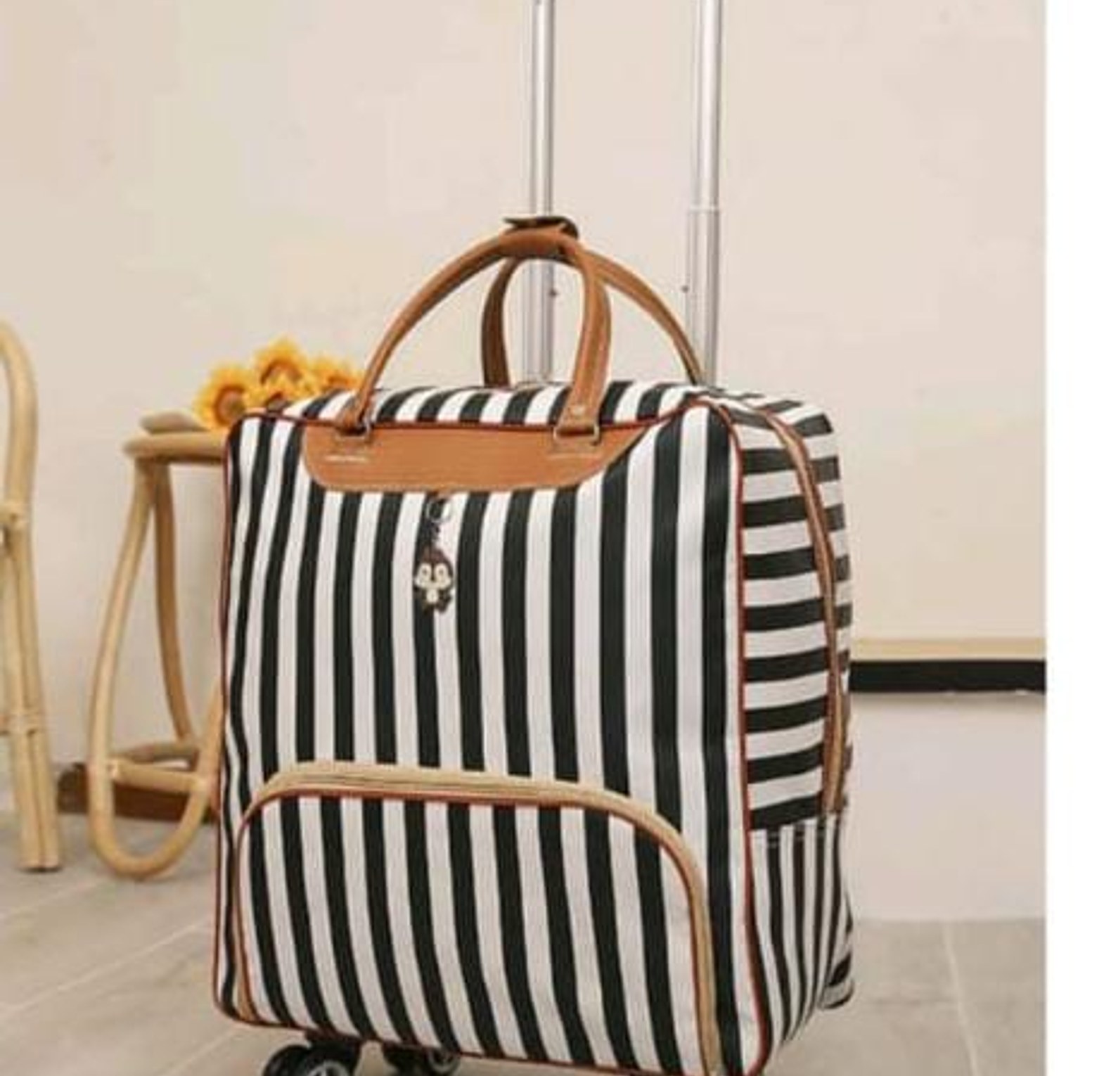 Portable Short Trip Travel Bag  image