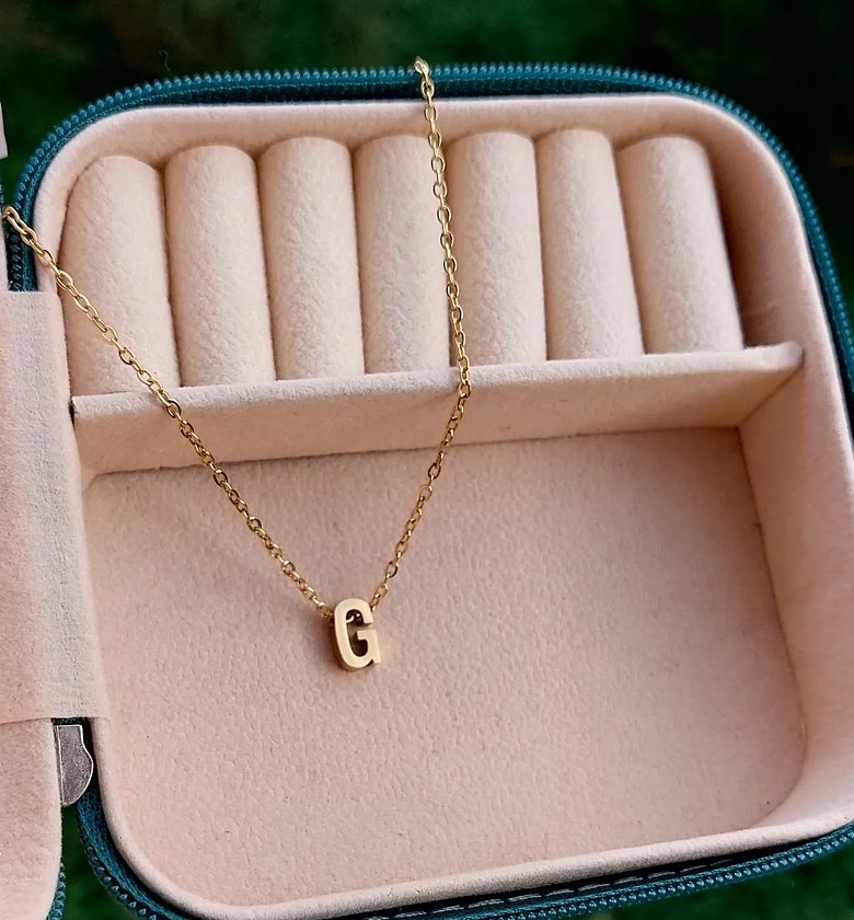 Plain Gold G image