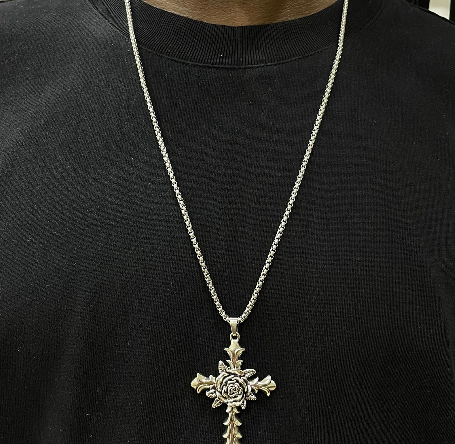 Rose Cross Pendant Chain  image