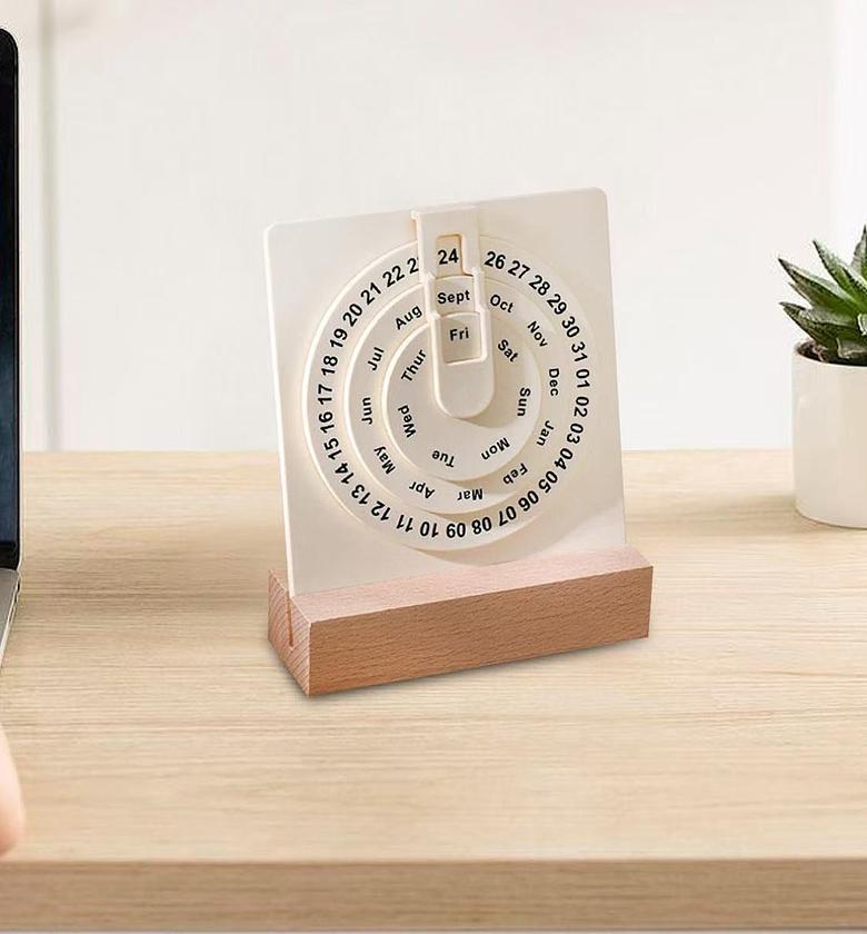 Minimal Rotating Desk Calendar  image