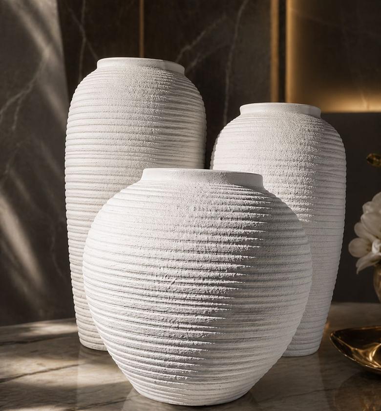 3 pcs vases  image