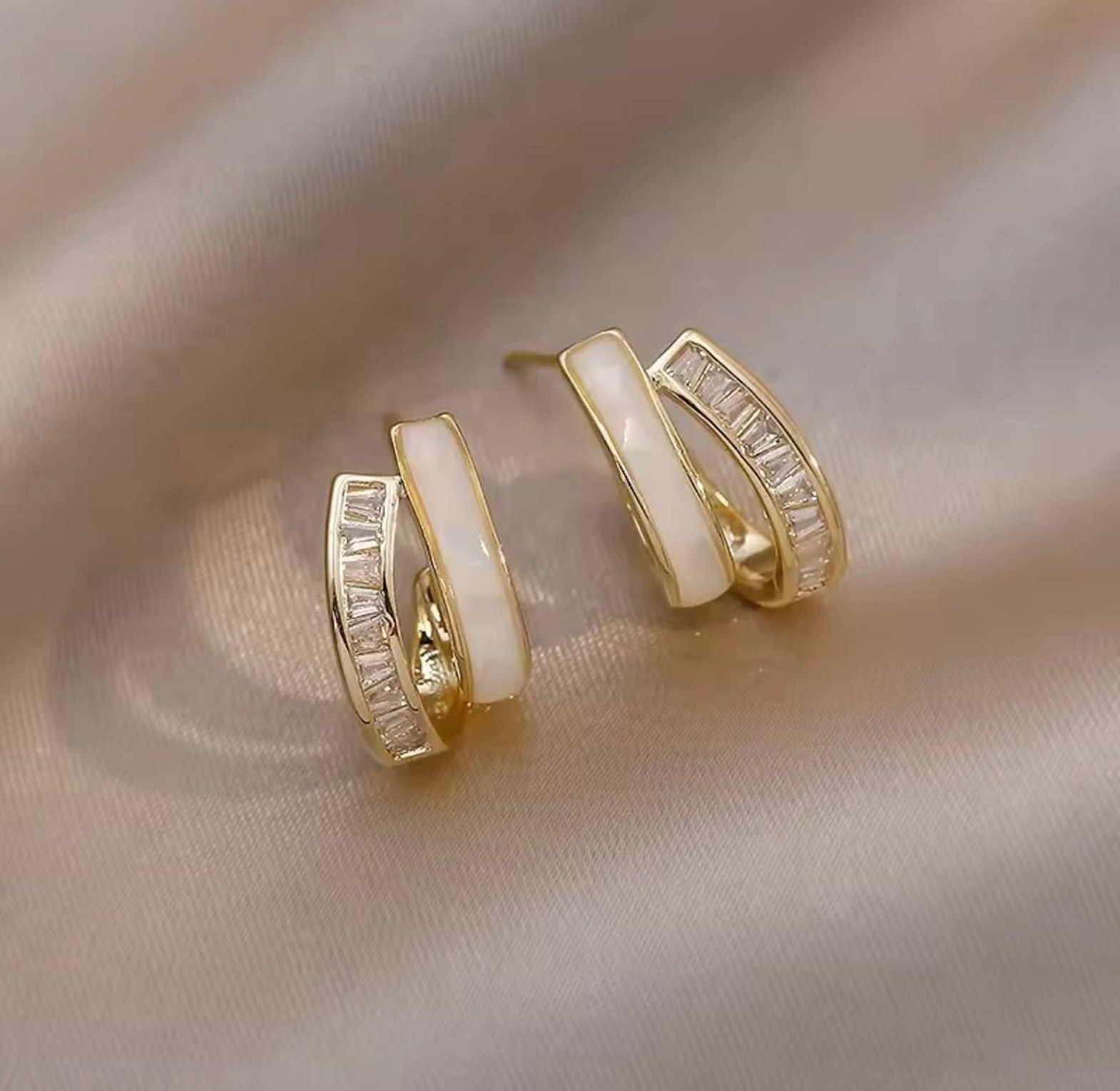 Duet Lumina Bar Drop Earrings image