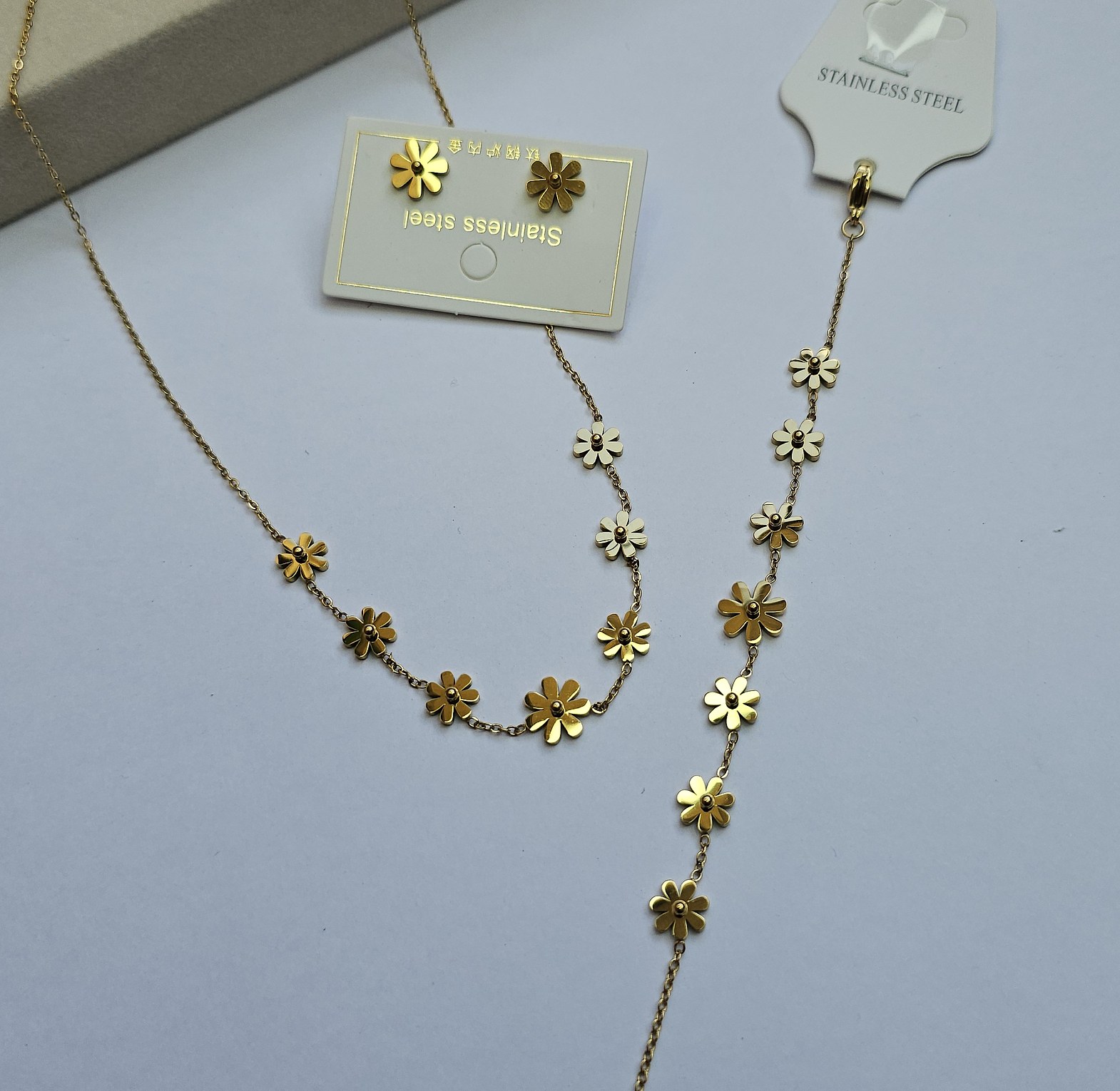 Hexana flowers  image