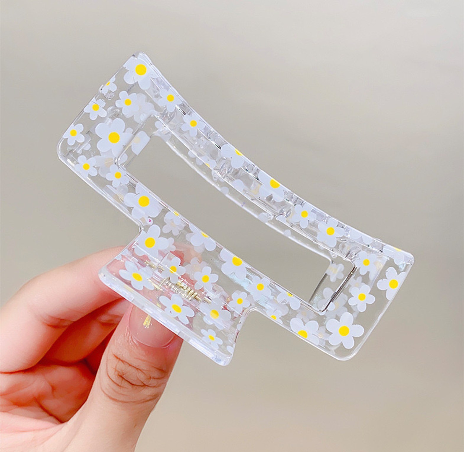 Acrylic Claw Clip image