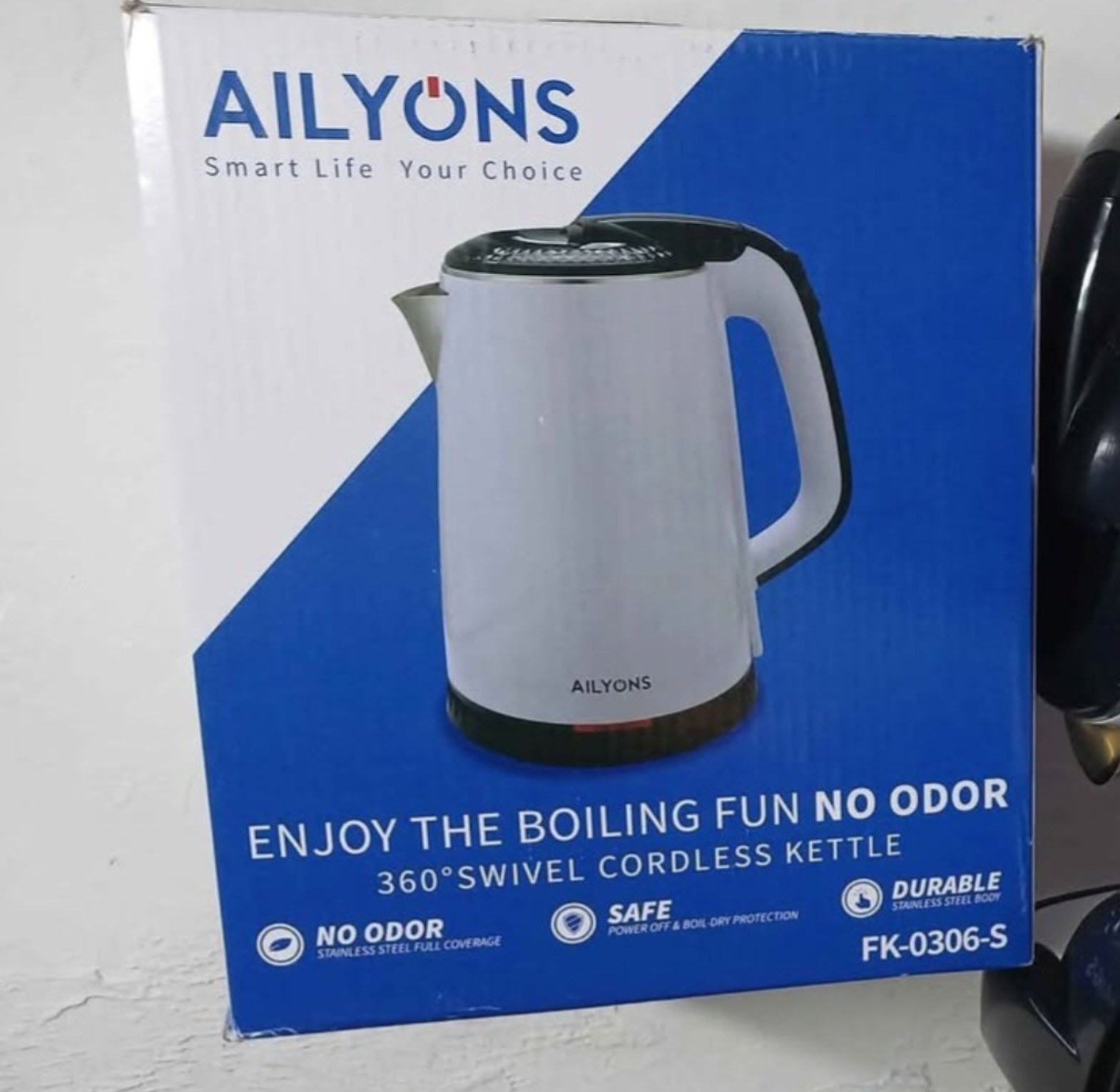 Plastic kettle image