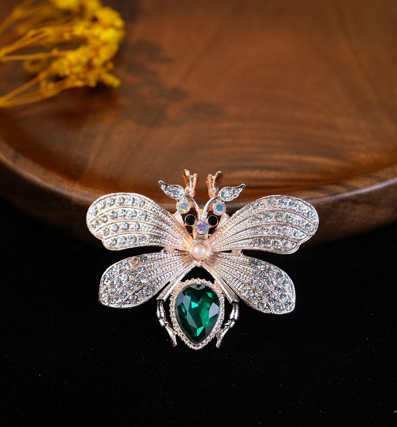 Floral brooch 03 image