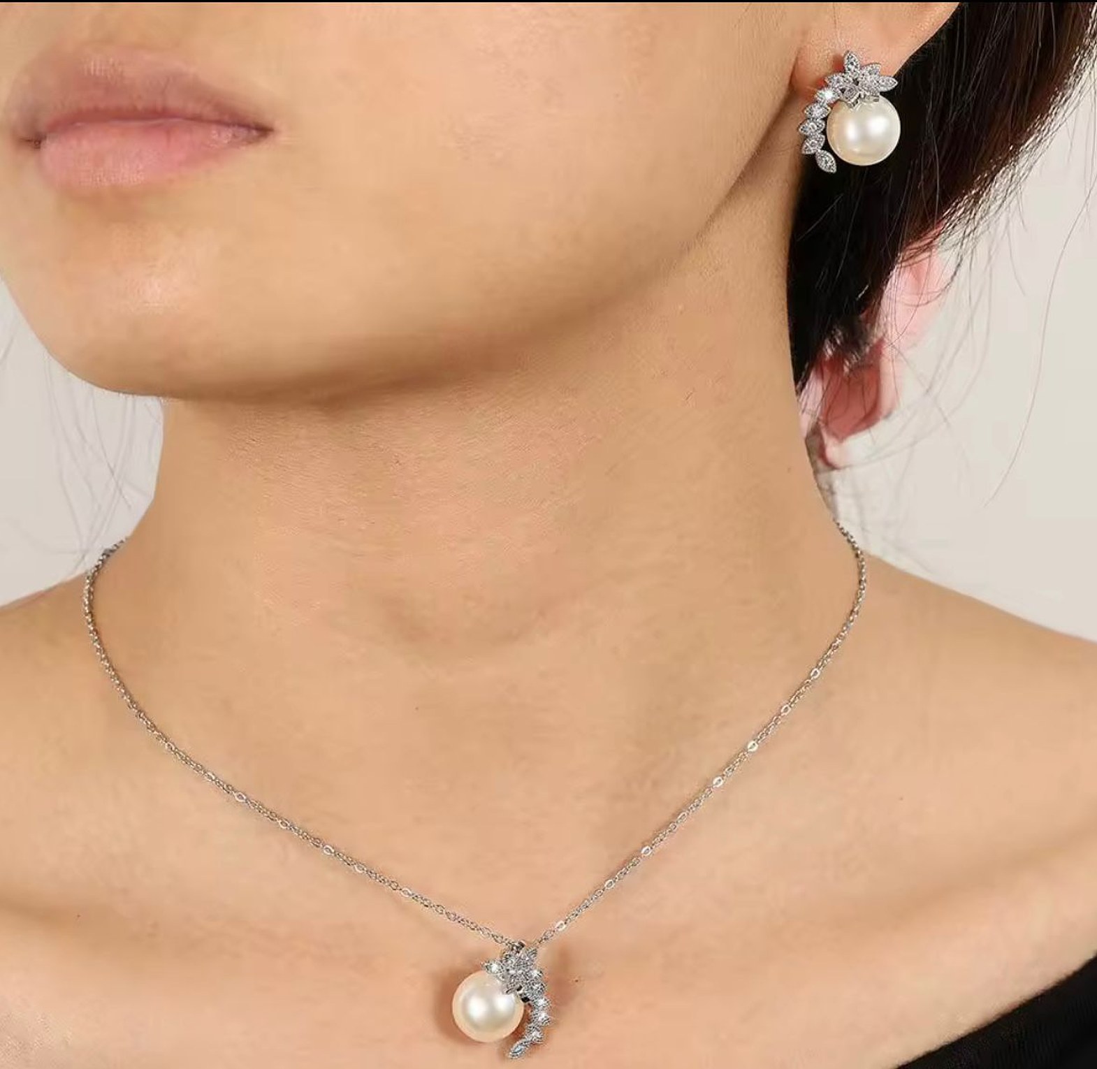 Ethereal Blossom Pearl Jewelry Set image