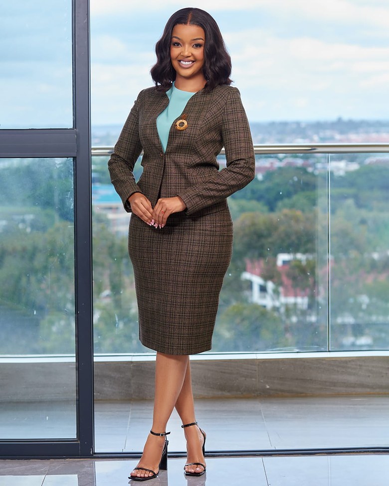 Premium Turkish Women’s Checked Skirt Suit image