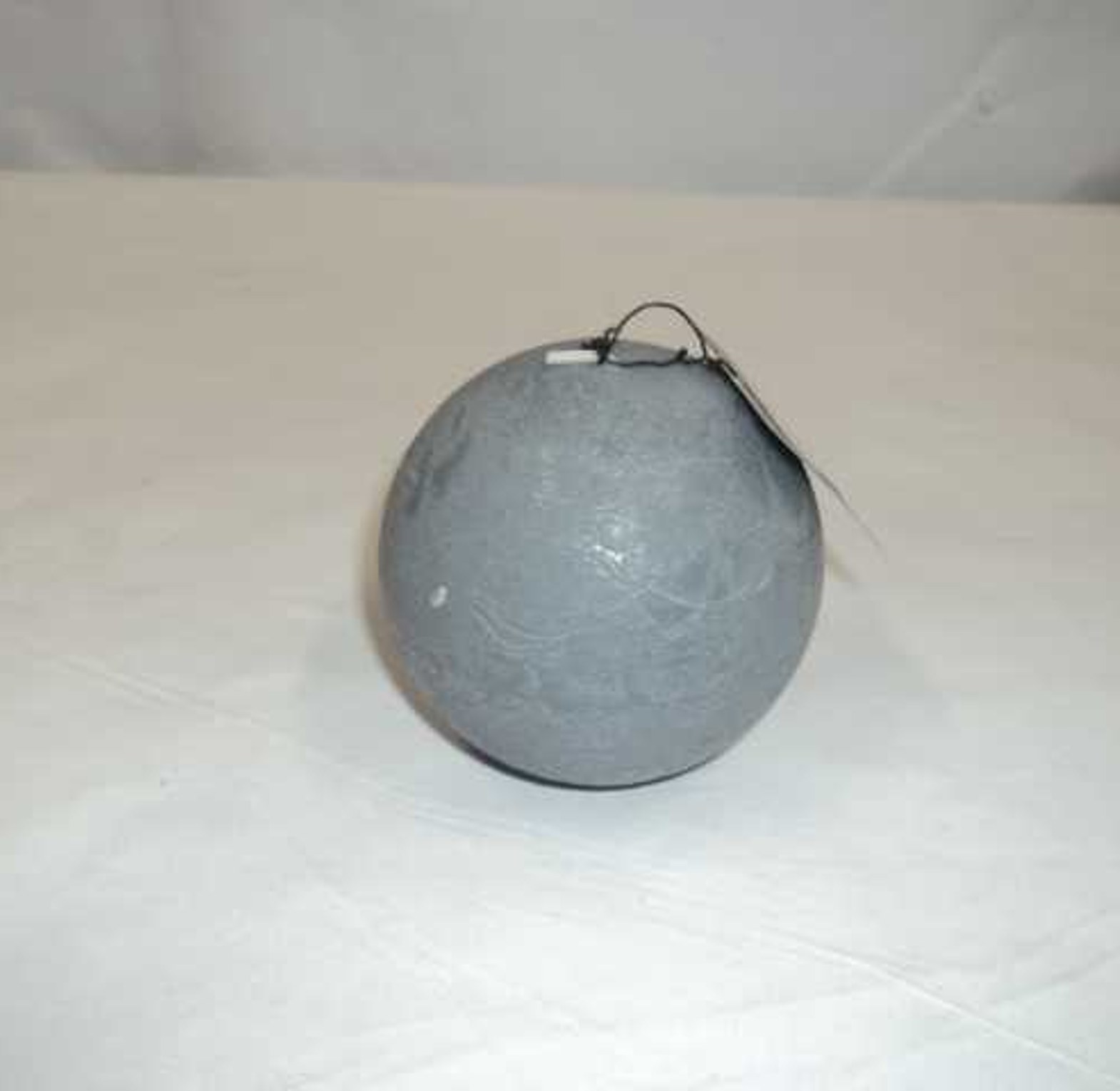 GREY RUSTIC BALL CANDLE D image