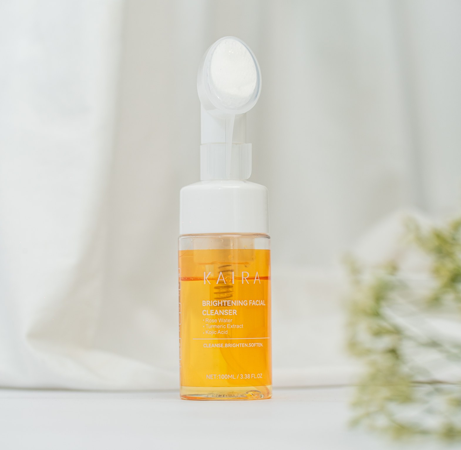 Kaira Brightening Face Wash  image