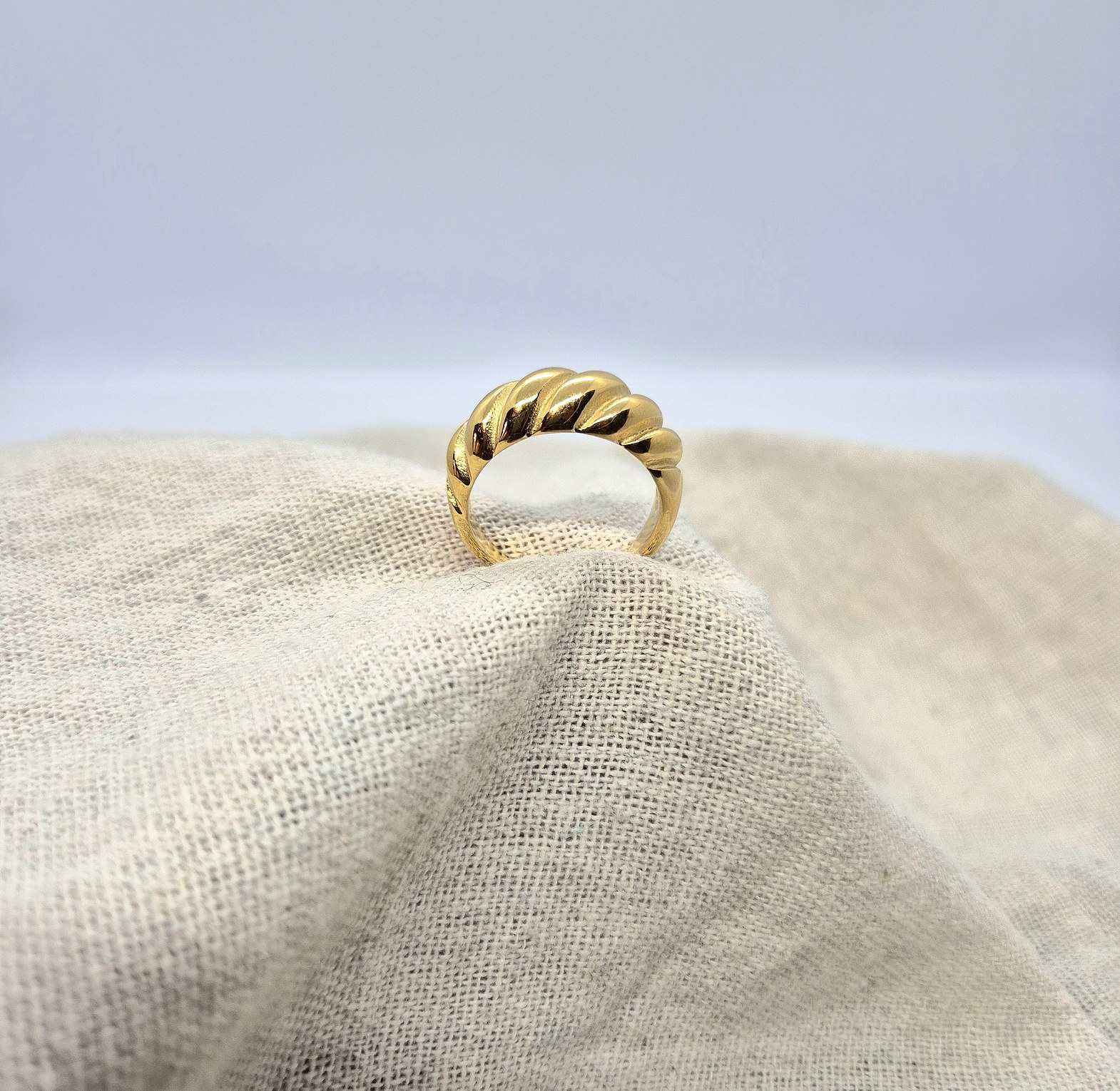 Croissant Ring image