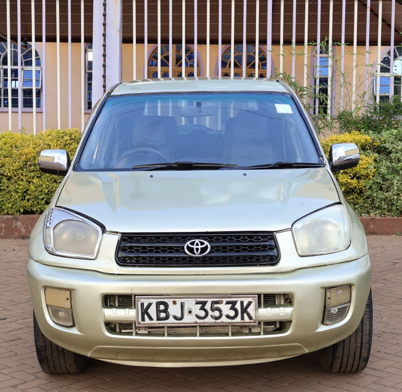 Toyota Rav4 KBJ, YOM 2002 Model,  Automatic image