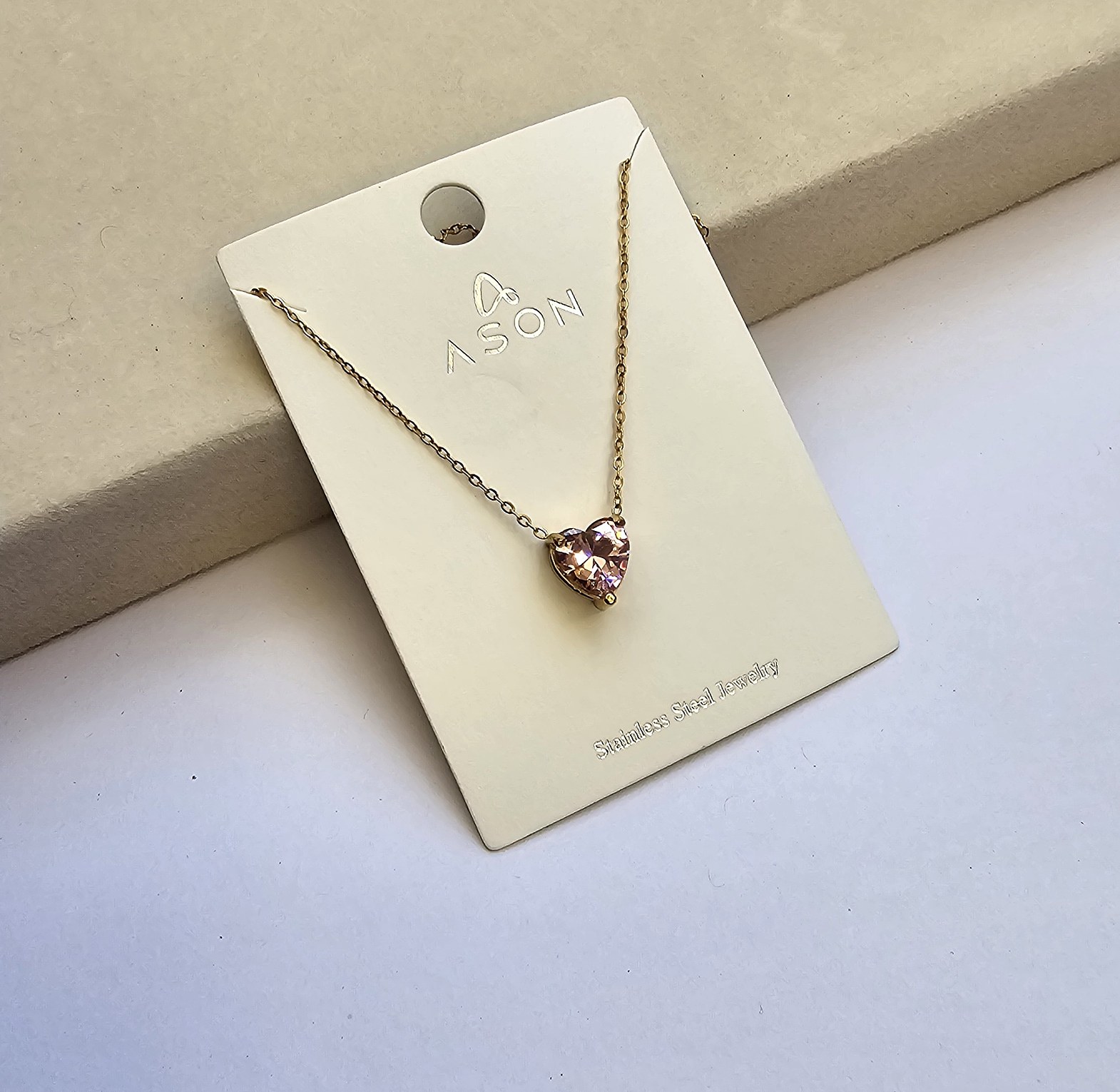 Aura crystal loveheart  image