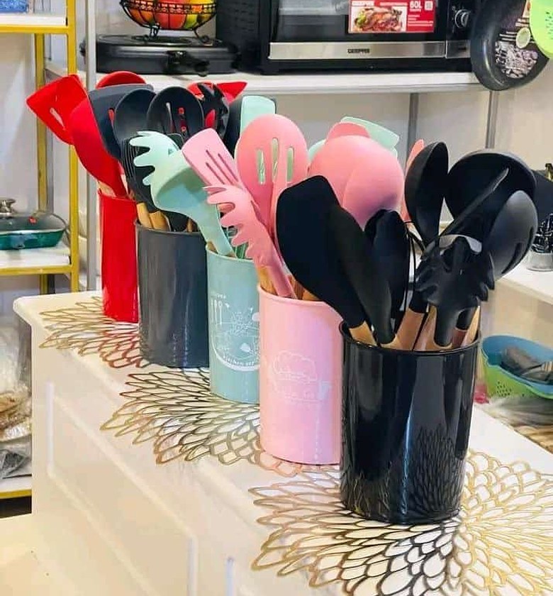 SPECIAL OFFERS Silicon 12 PCS SPOON SET image