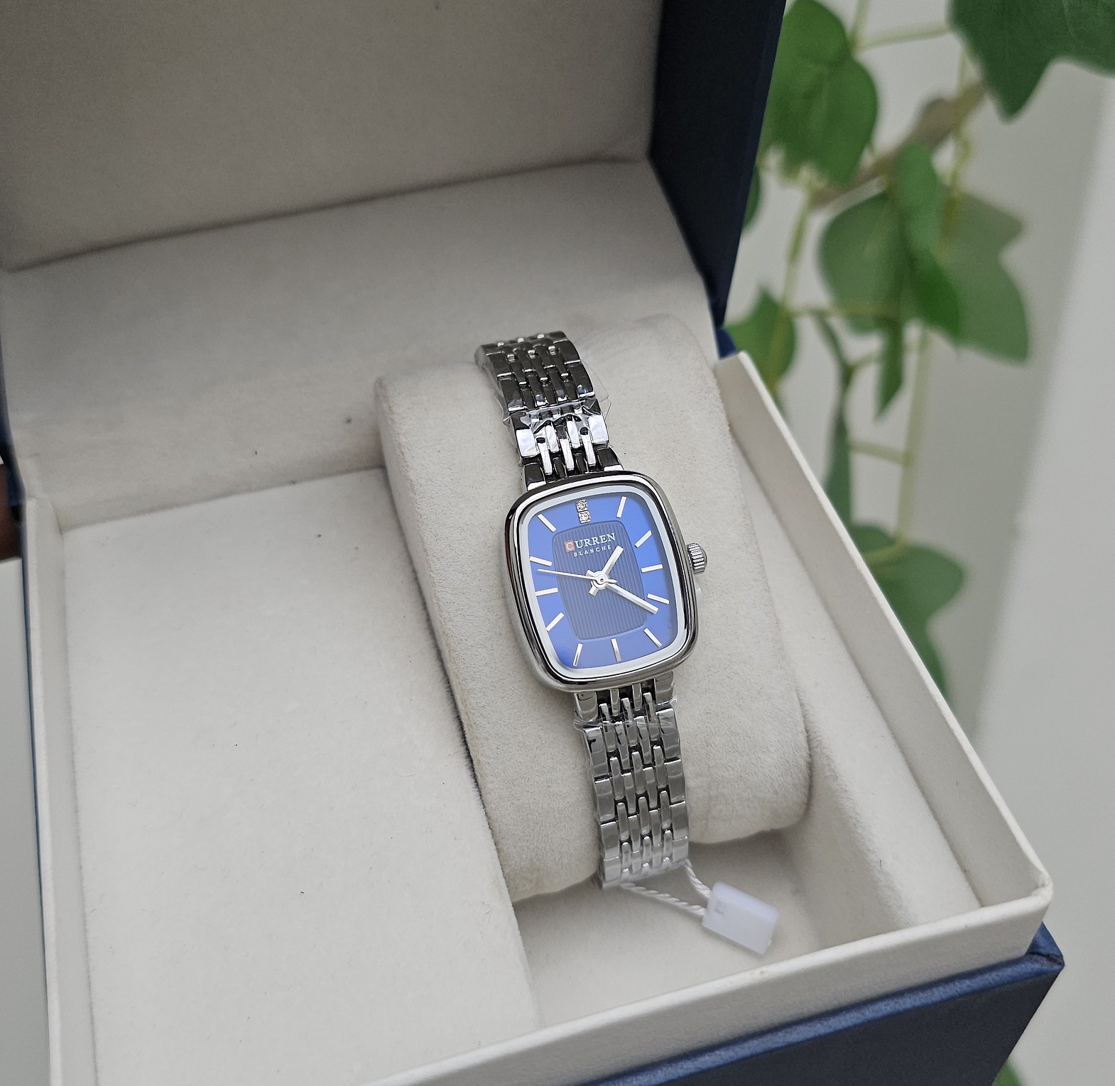 Square classic curren watches image