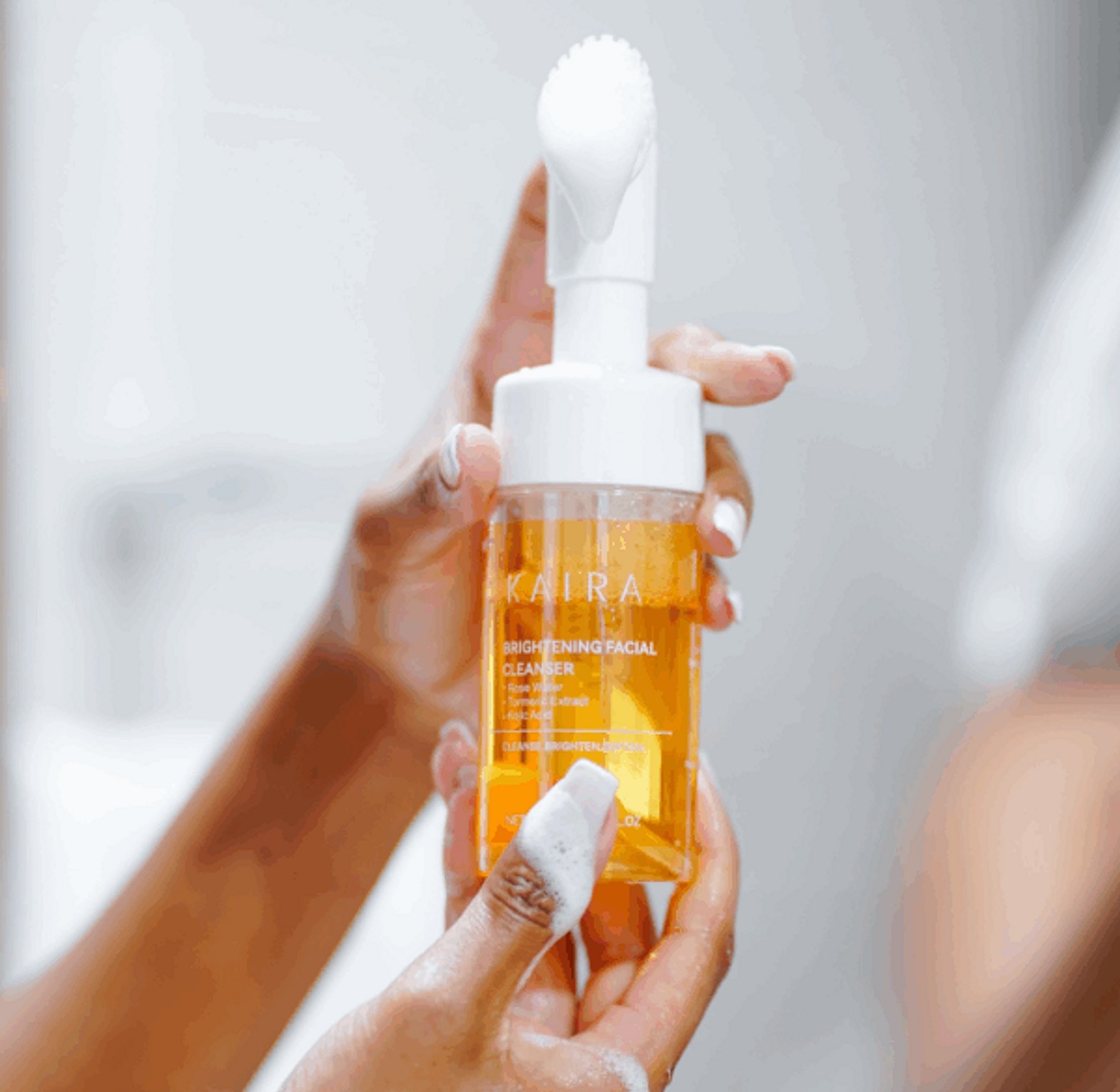 Kaira Brightening Face Wash  image