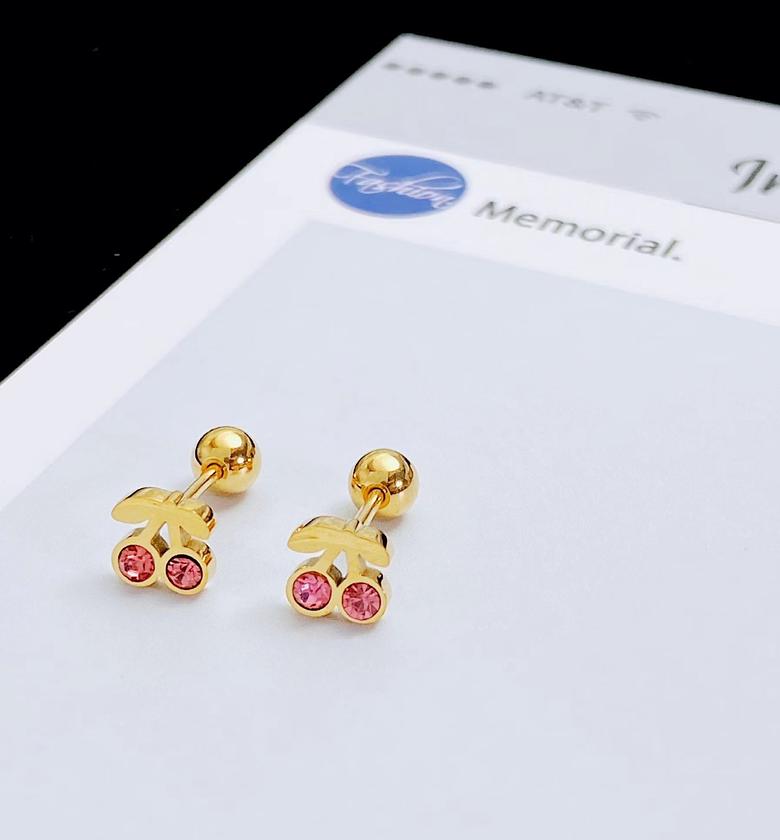 Cherry studs image