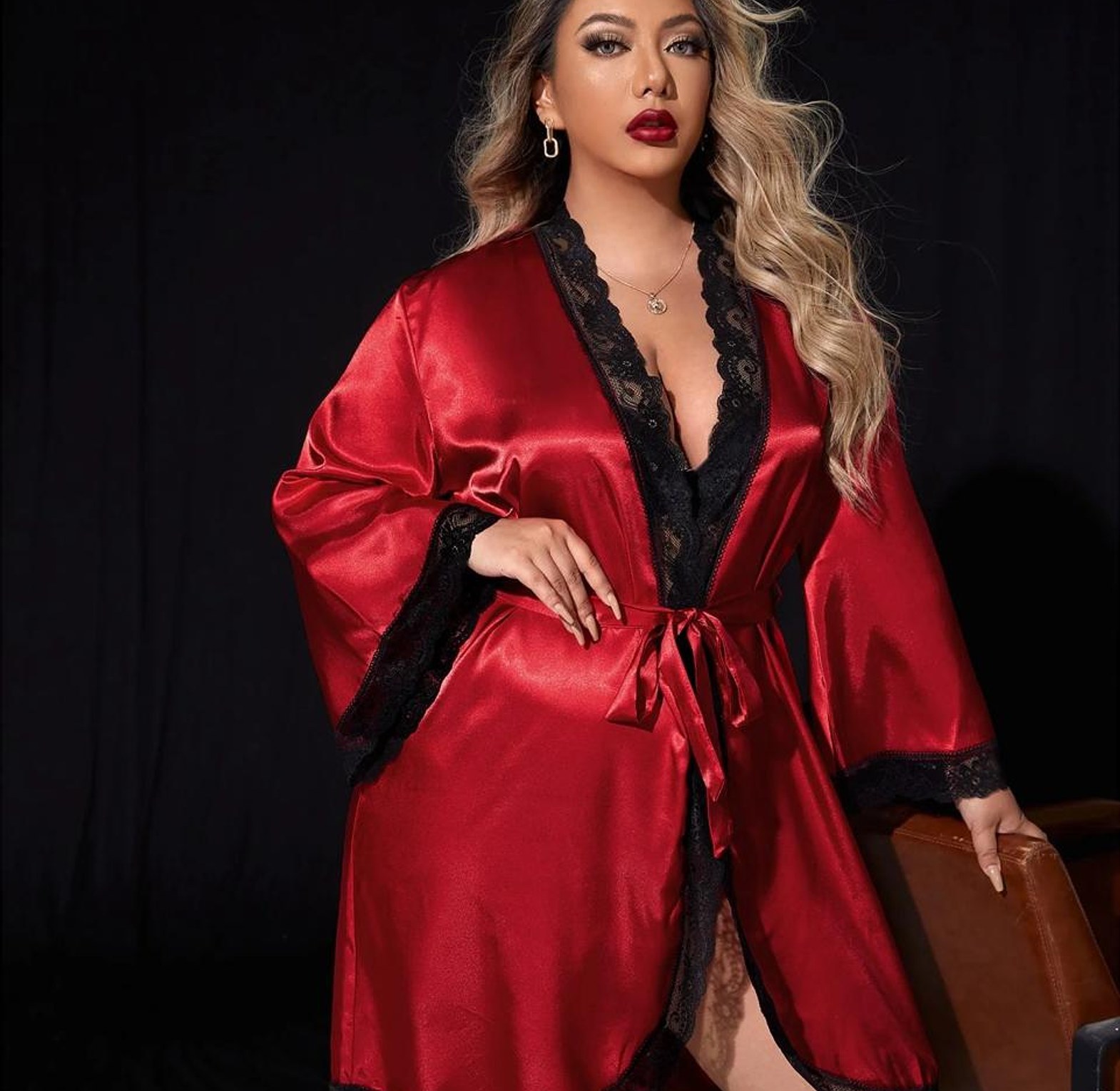  Plus Size Contrast Lace Belted Robe with Long Sleeves image
