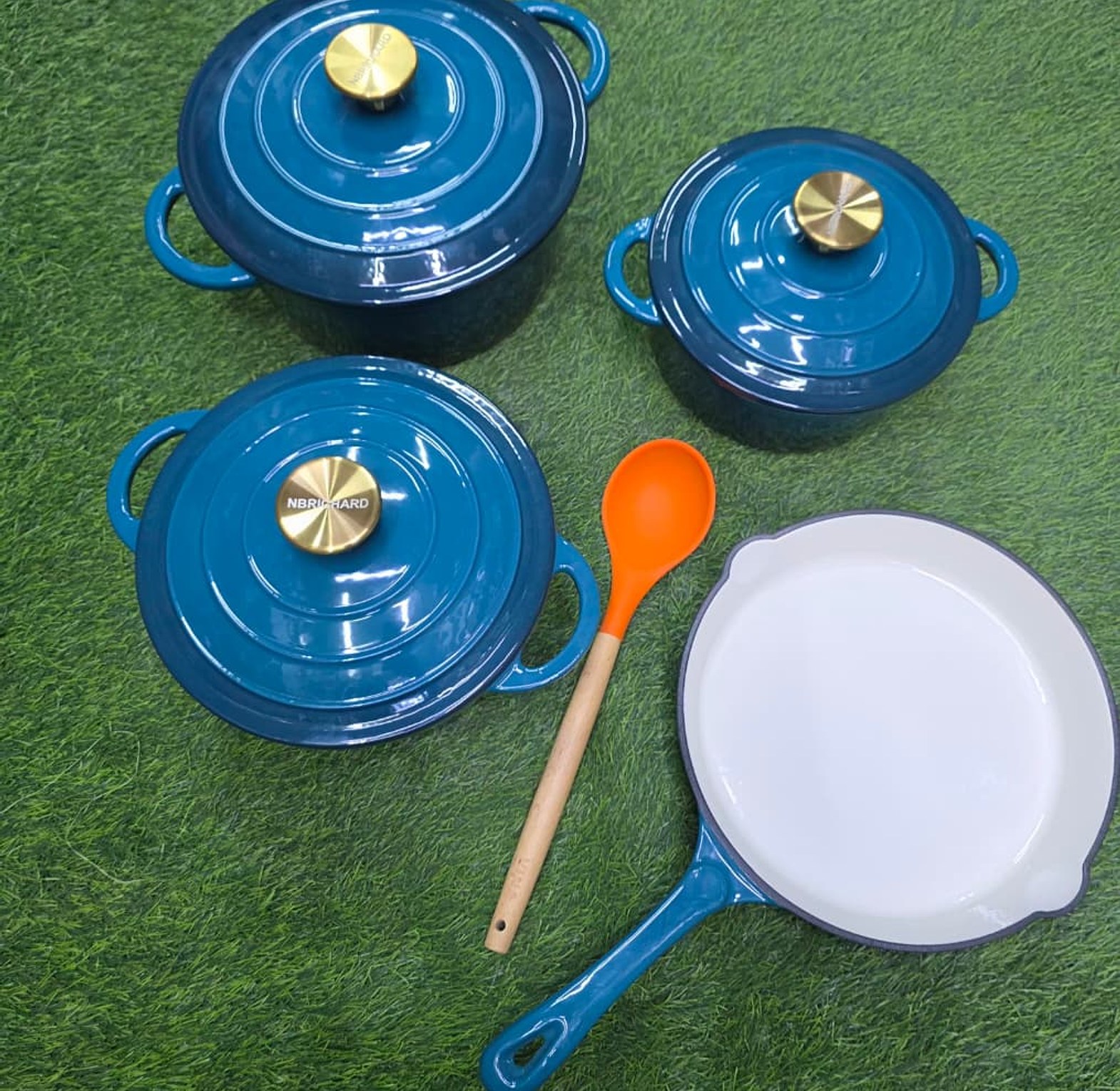 Heritage Enamel Cast Iron 7-Piece Cookware Set image