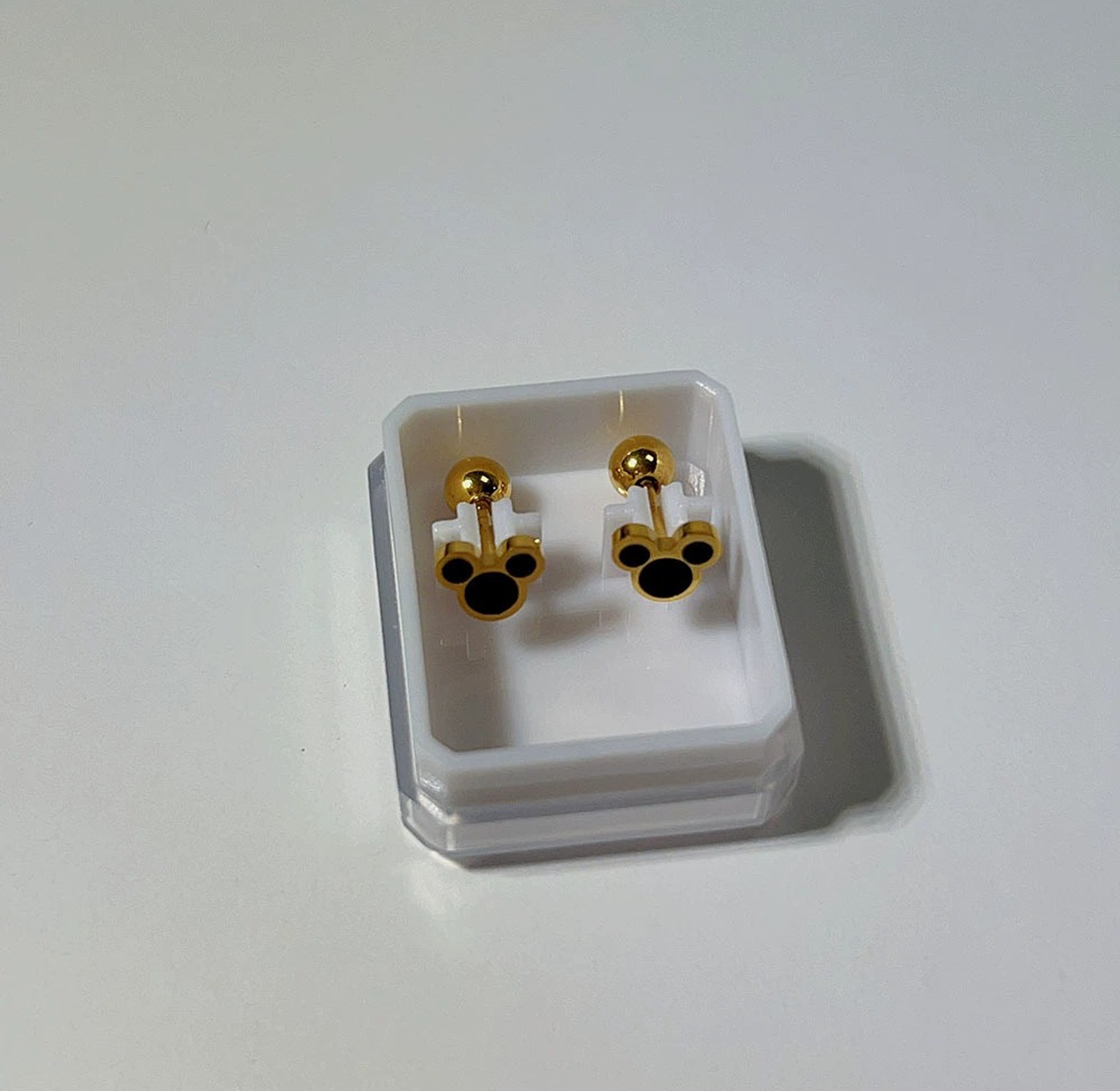 Bunny ears studs image