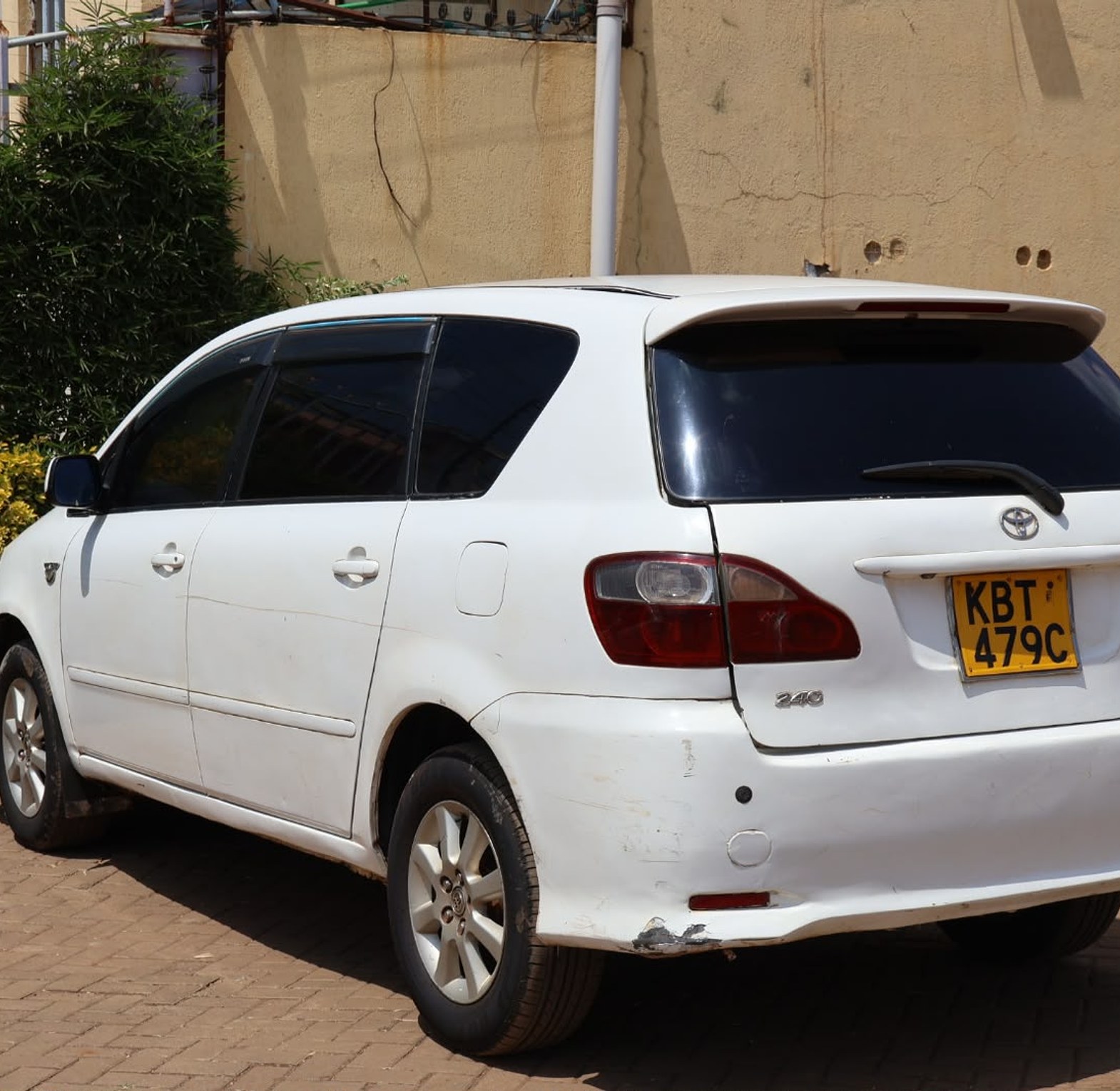  Toyota Ipsum KBT, YOM 2005 Model, Automatic, Rating  2400cc 7 seater image