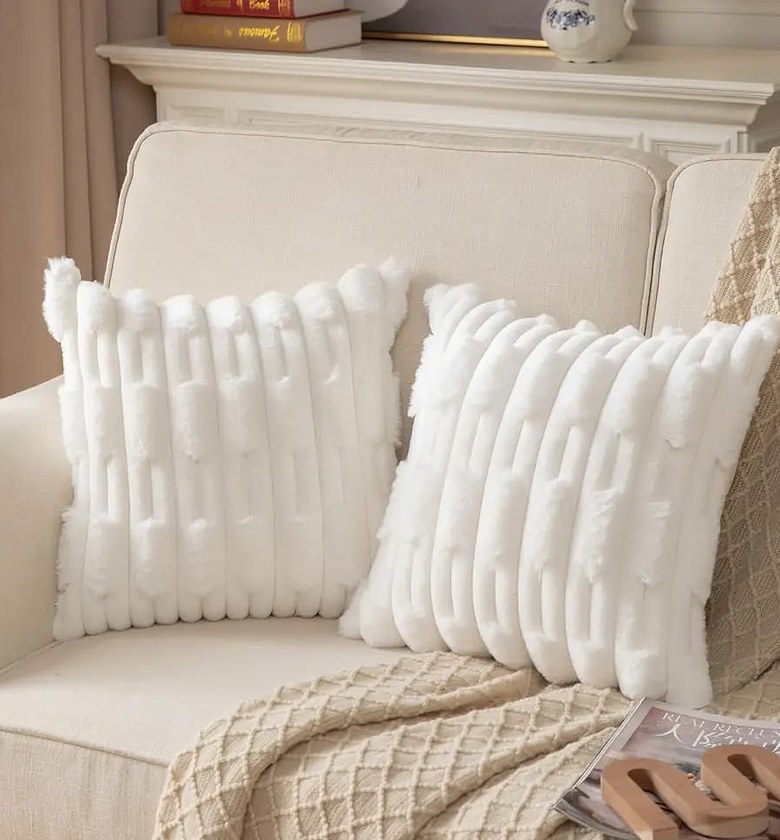 White Plush Soft Cushion Cover for Sofa Comfortable Decorative Pillowcase Living Room Nordic Style 45x45cm  image