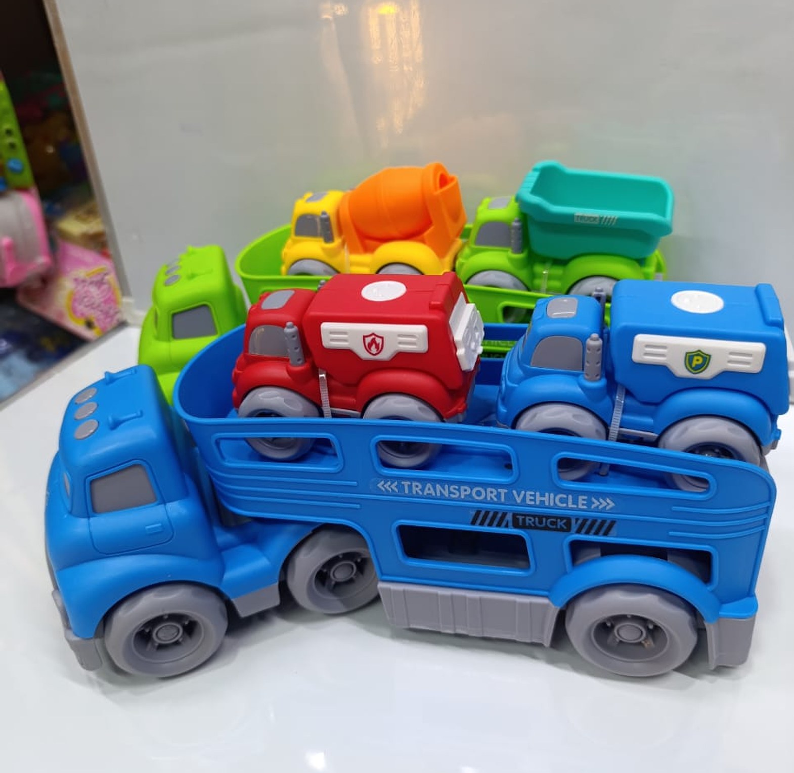 Quality Strong Transporter truck image
