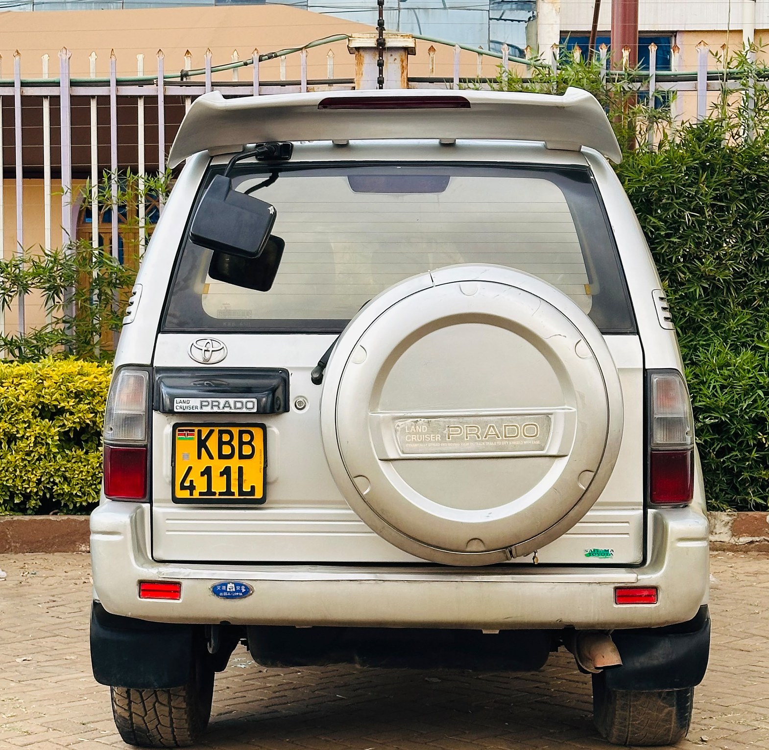 Toyota Landcruiser Prado KBB, YOM 2001 Model, Automatic, Rating 3000cc Diesel image