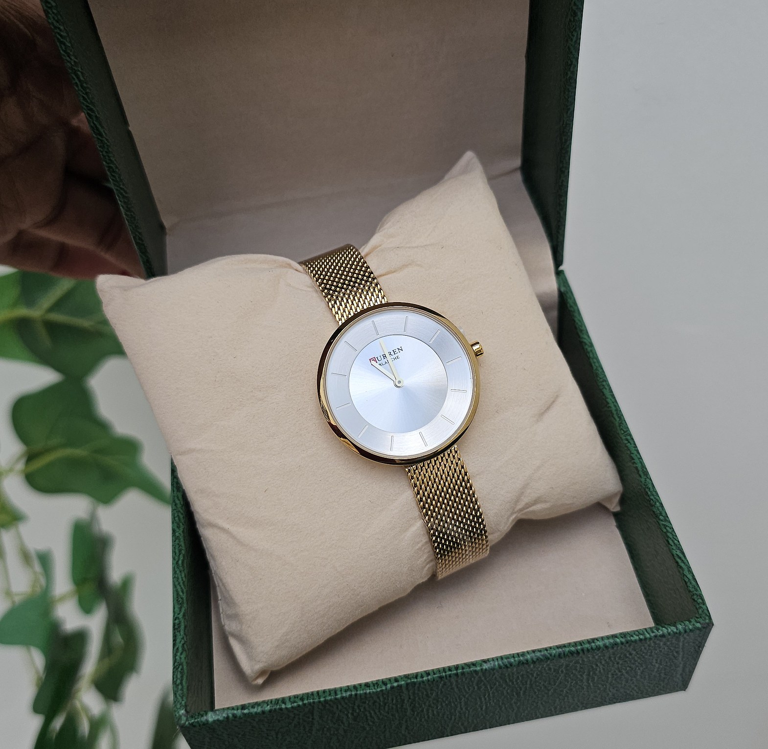 Vinaya cute current watches  image
