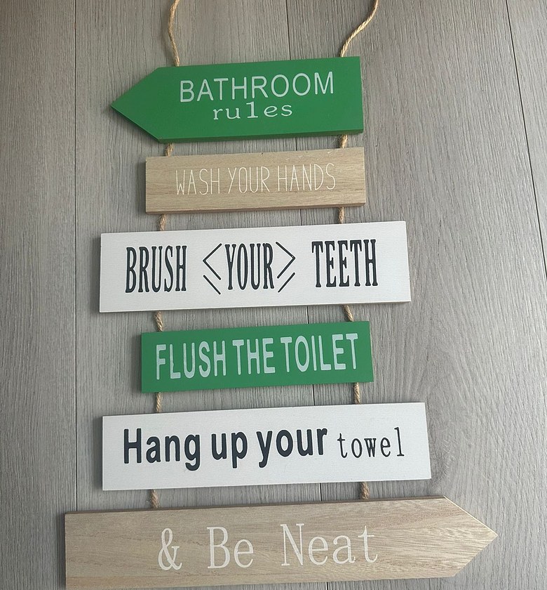 Hanging Board – Wooden House Rules image
