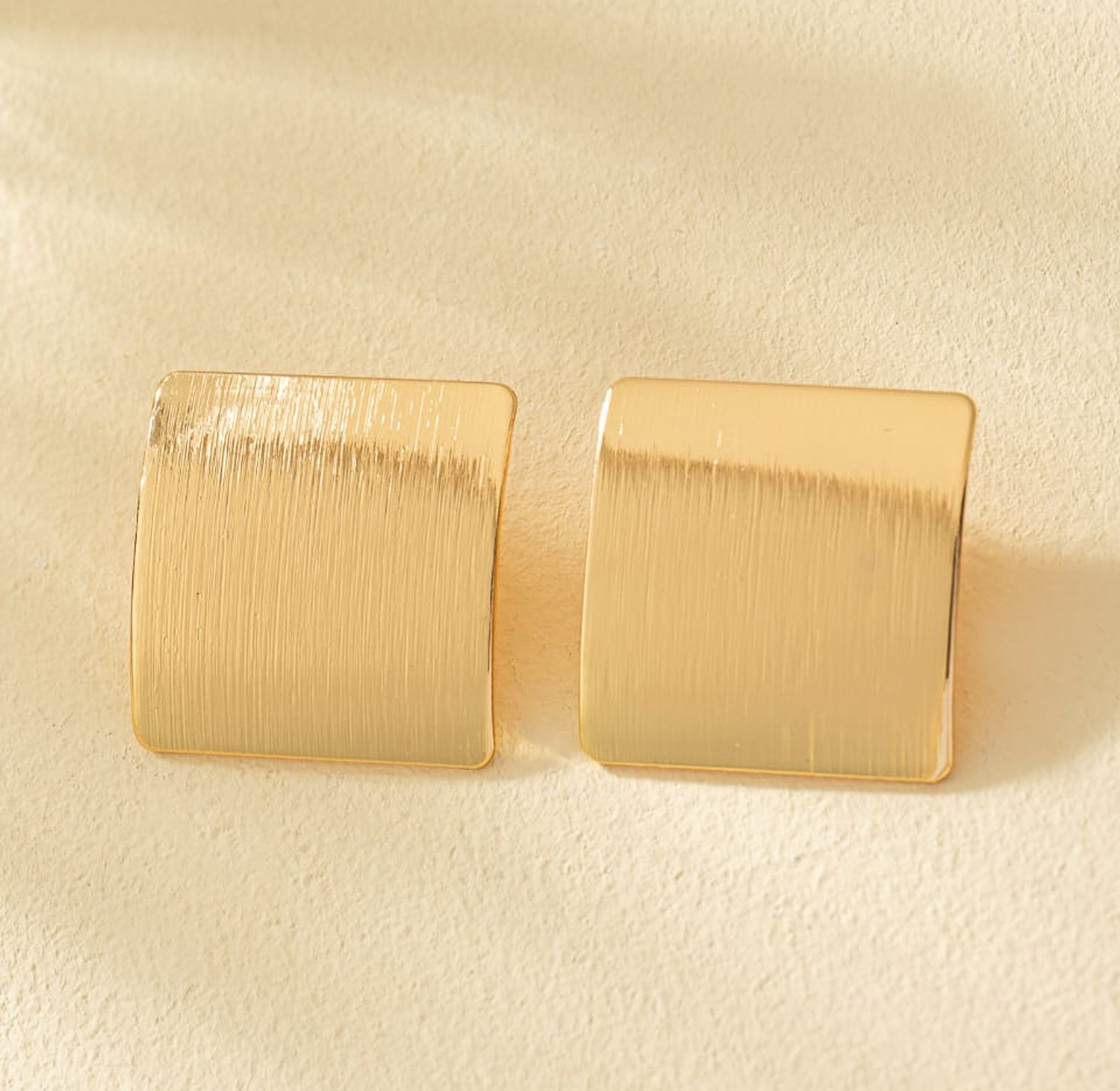 Square stud earrings image