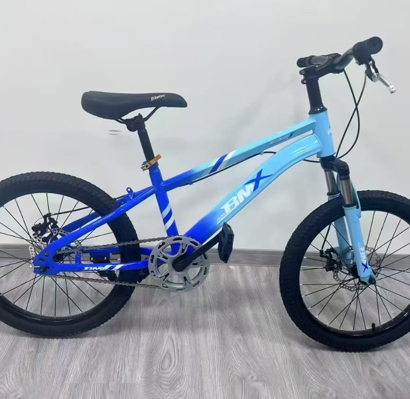 Bicycles. Bmx SIZE 24 BICYCLE Suitable for age 10-17 Years image